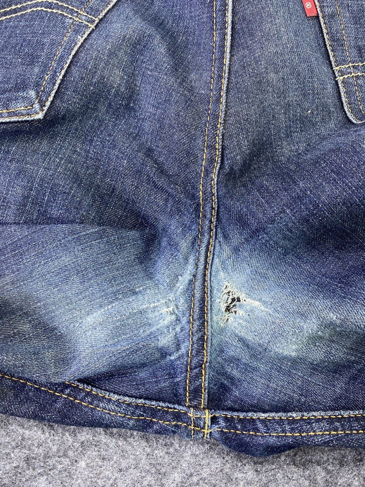 Levi's VINTAGE LEVI'S 541 JEANS - J605 Size US 33 - 9 Thumbnail