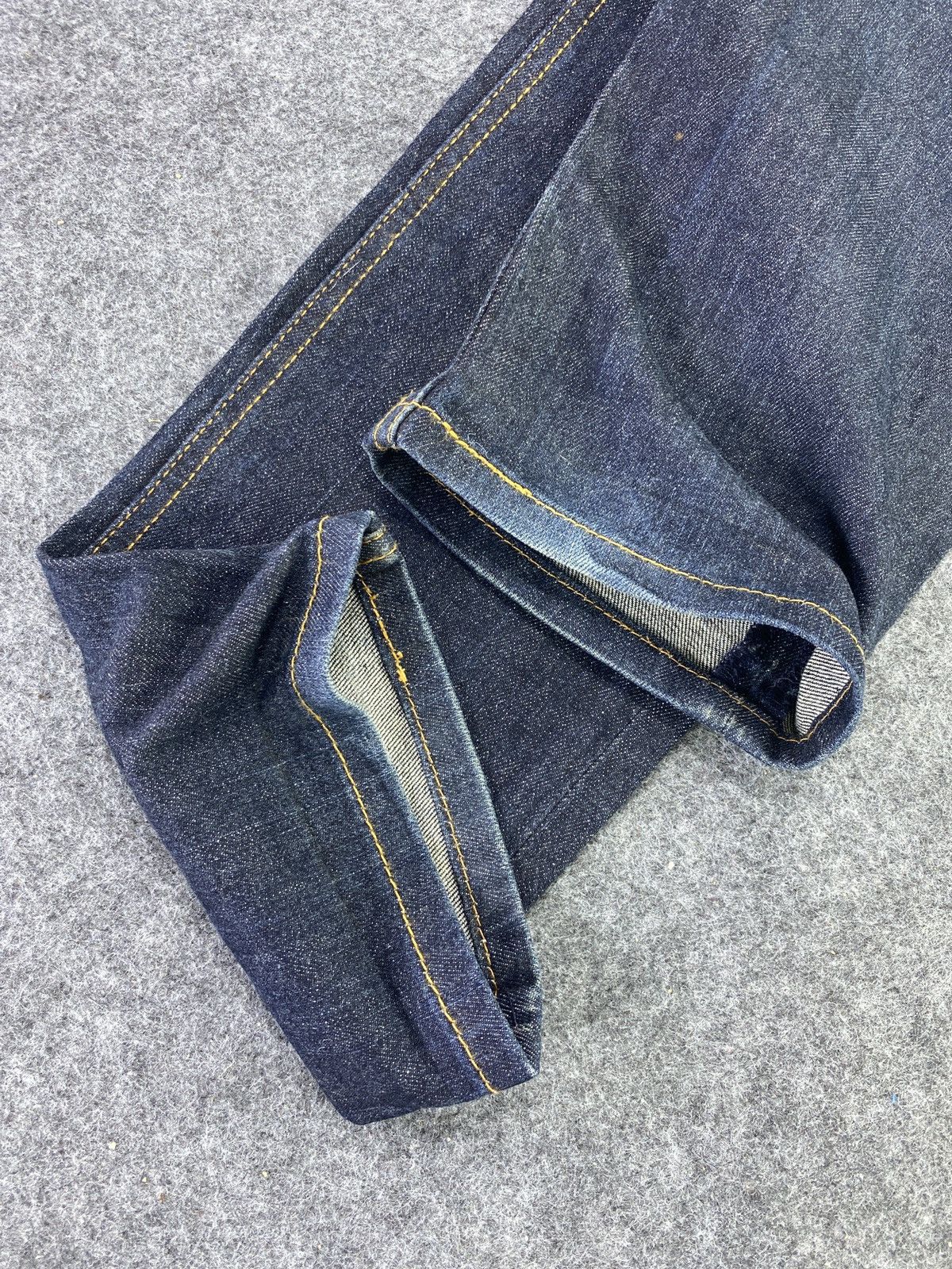 Levi's VINTAGE LEVI'S 541 JEANS - J605 Size US 33 - 7 Thumbnail