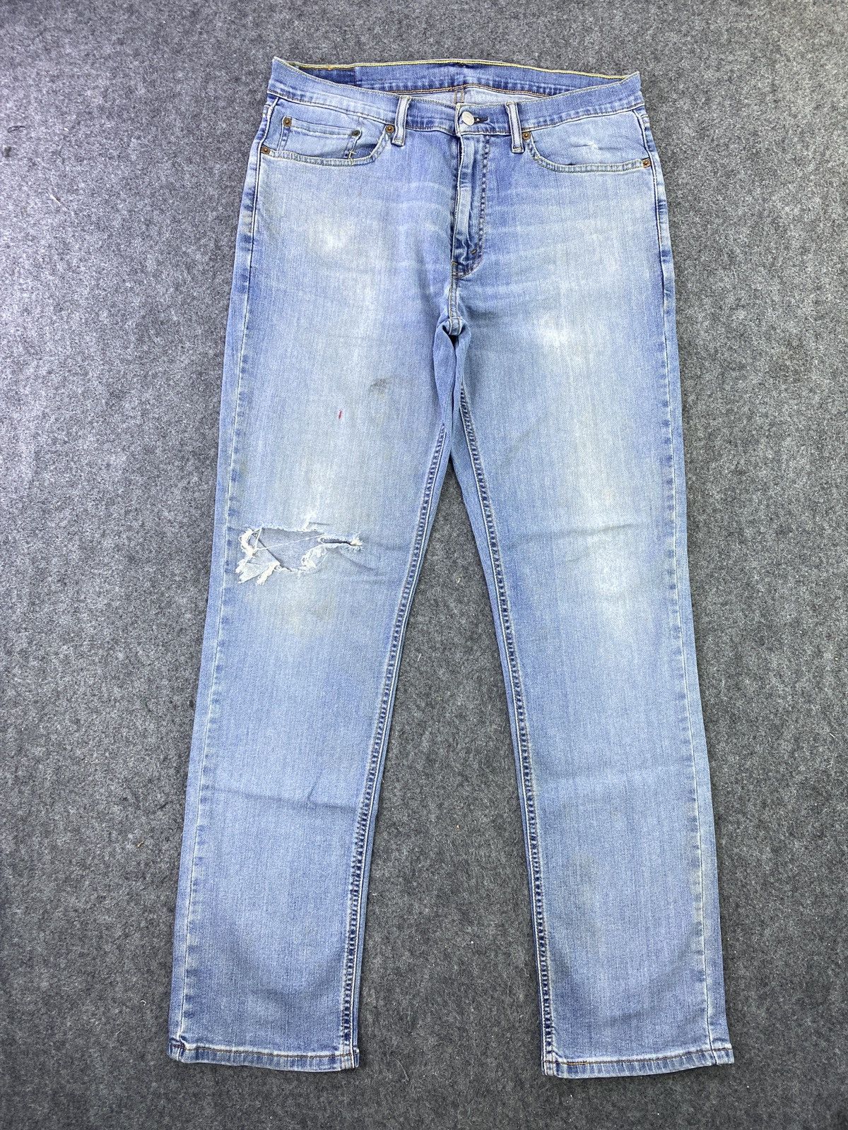 Vintage Levis 541 Distress Blue Wash Jeans - J607