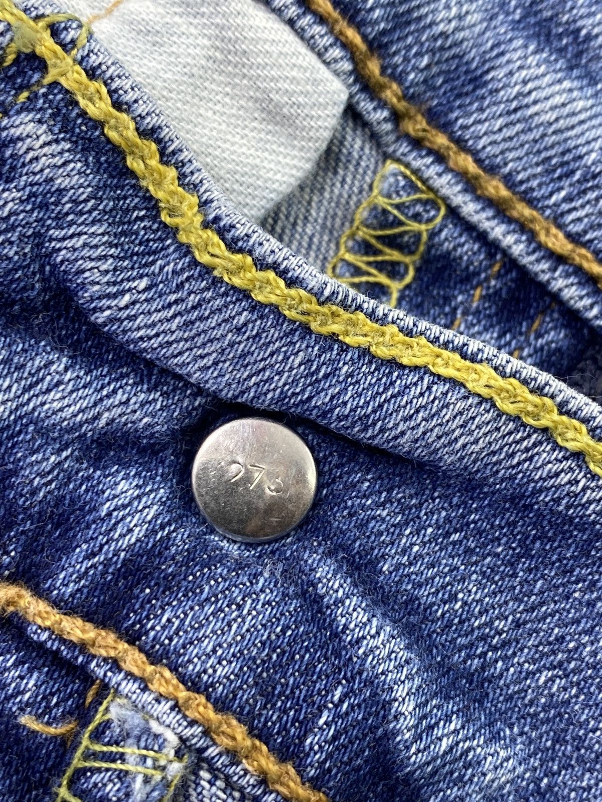 Levi's Vintage Levi's 541 Distress Blue Wash Jeans - J607 Size US 34 / EU 50 - 4 Thumbnail