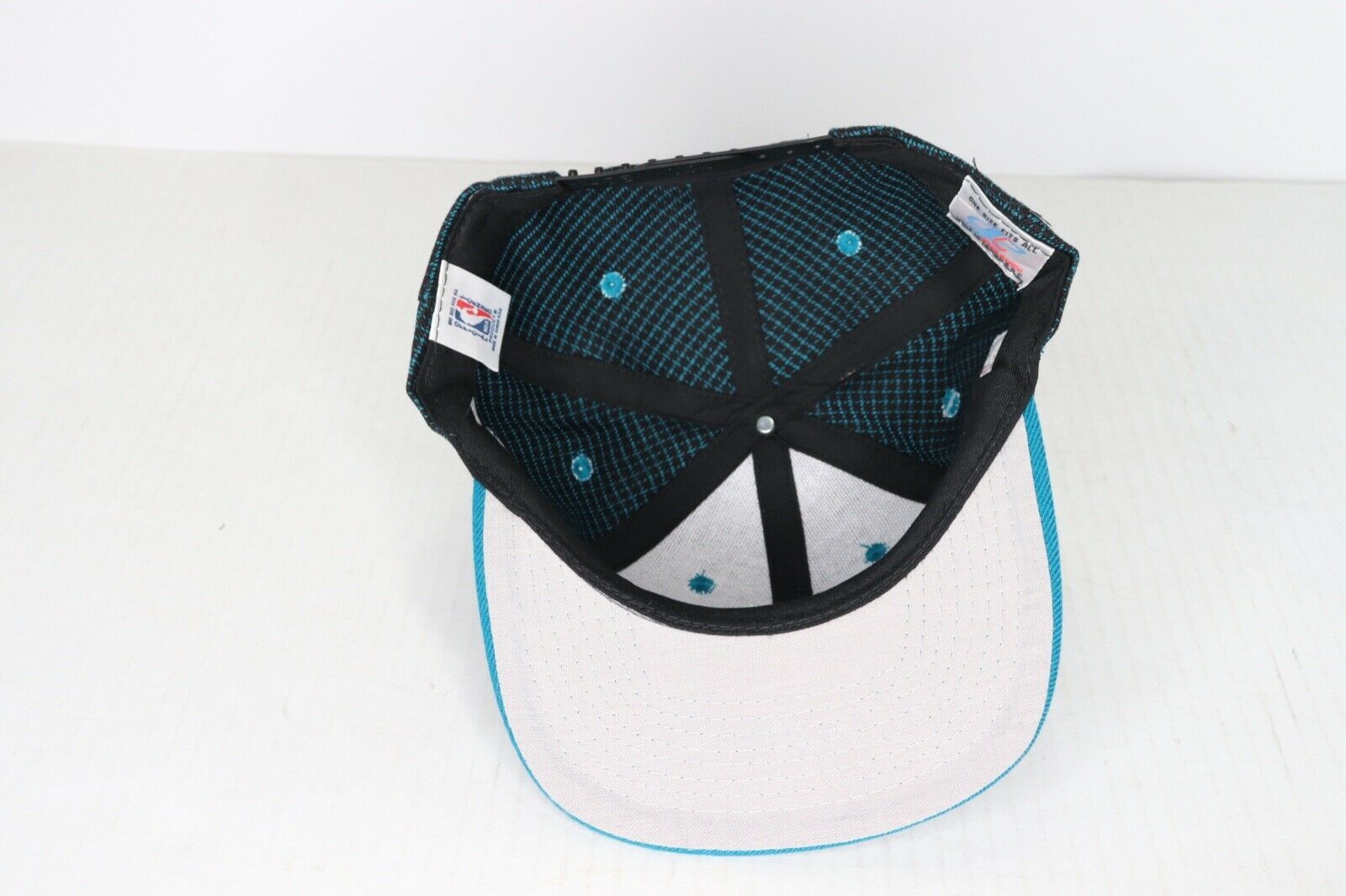 Logo Athletic × Vintage NOS Vintage 90s Logo Athletic Detroit Pistons Snapback Hat Size ONE SIZE - 6 Thumbnail