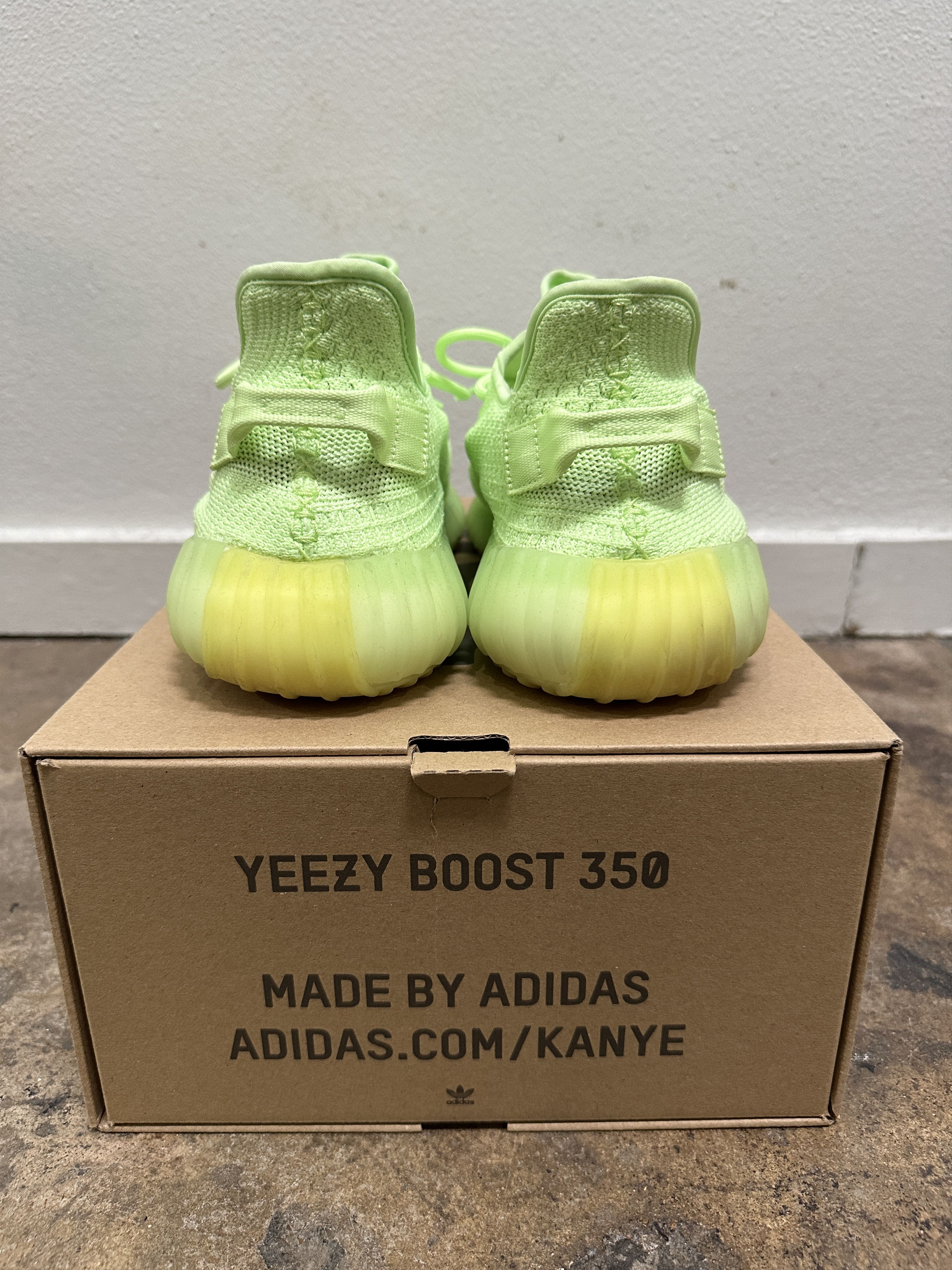 Yeezy hot sale 350 lime