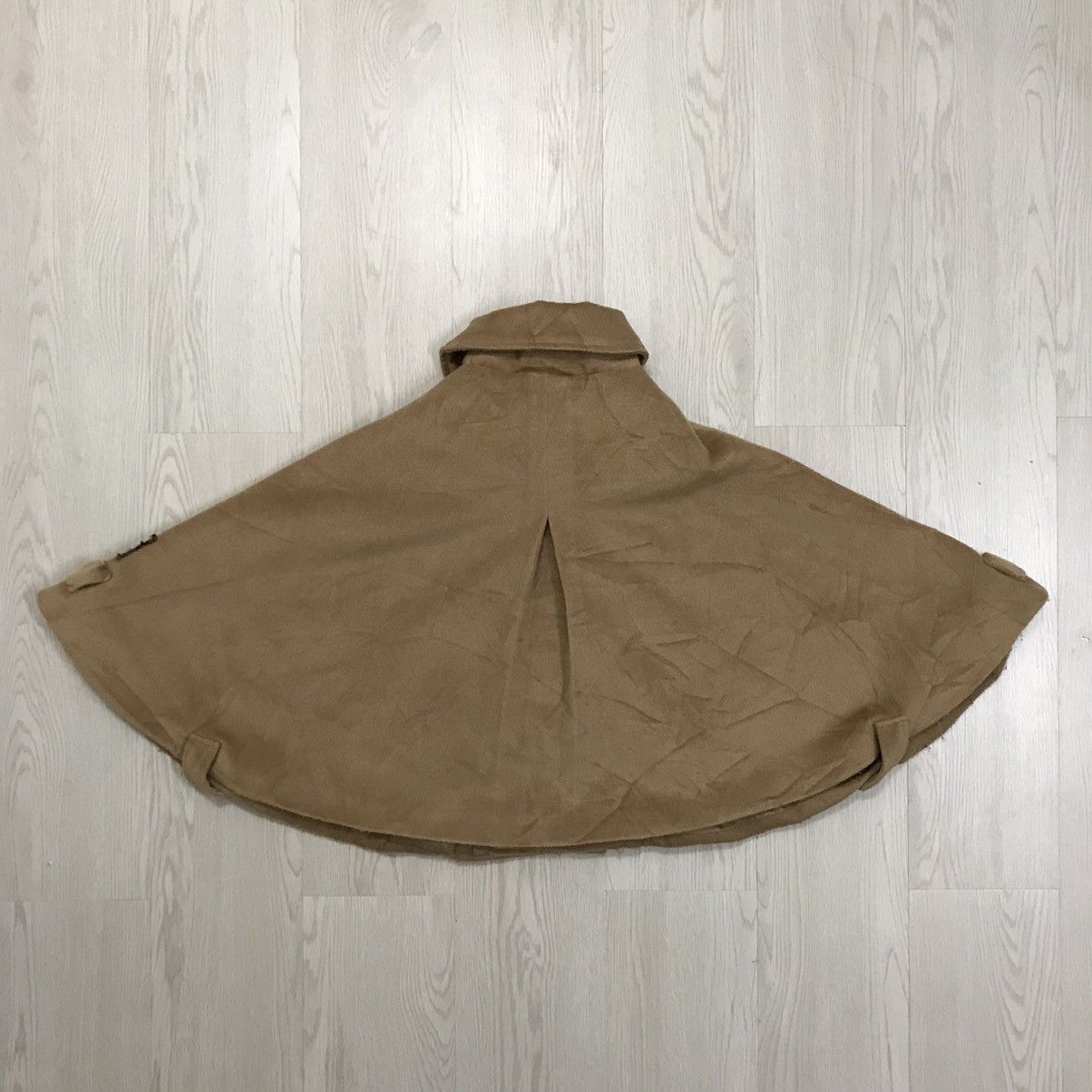Harris Tweed × Japanese Brand × Vintage Vintage Harris Tweed Ponchos Double Breast Ponchos Size S / US 4 / IT 40 - 7 Thumbnail