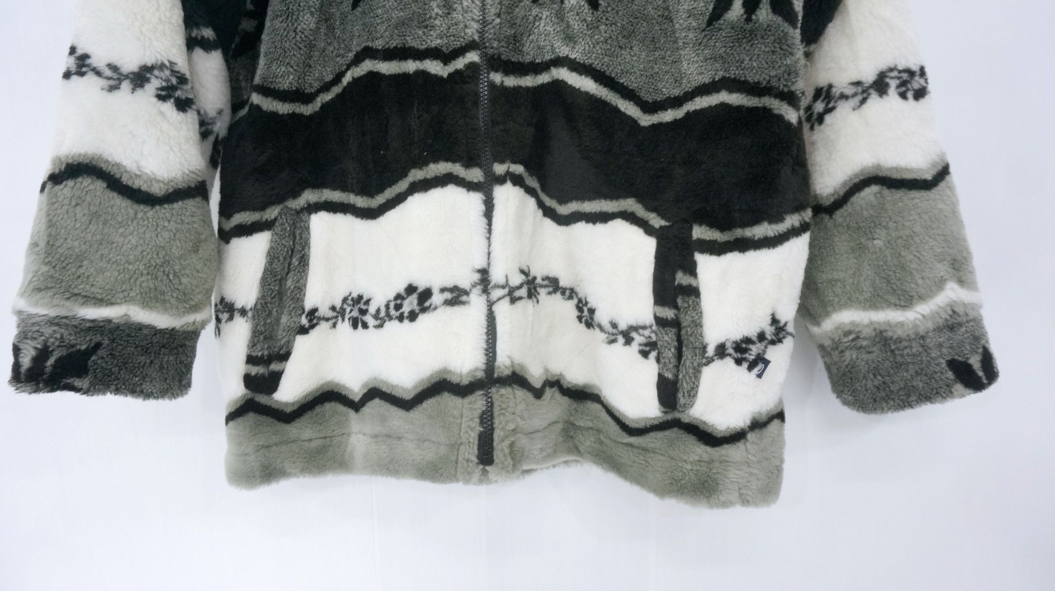 Other Fluffy PIKO Native Faux Fur Fleece Hoodie Jacket ShipDHL Size US M / EU 48-50 / 2 - 2 Thumbnail