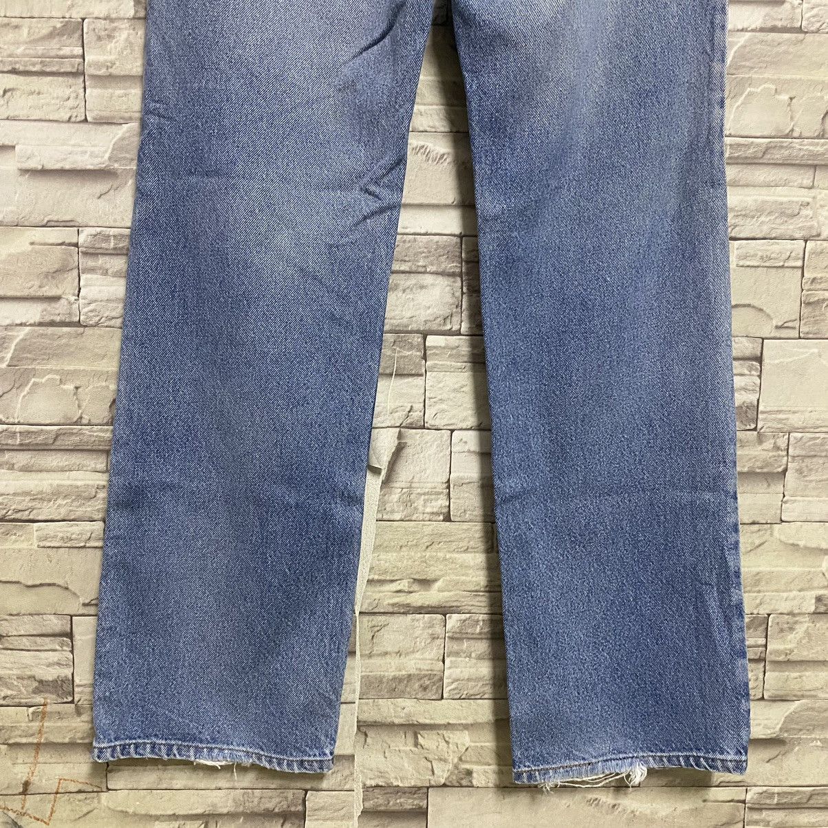 Levi's Vintage Levis 505 Distressed LightWash Jeans 31x30 Size US 31 - 11 Thumbnail