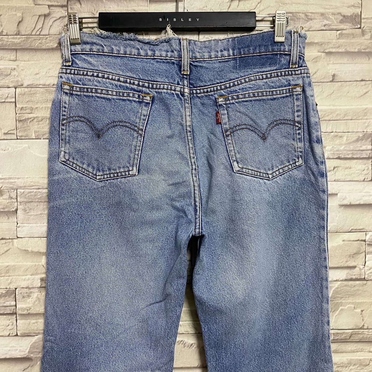 Levi's Vintage Levis 505 Distressed LightWash Jeans 31x30 Size US 31 - 10 Thumbnail