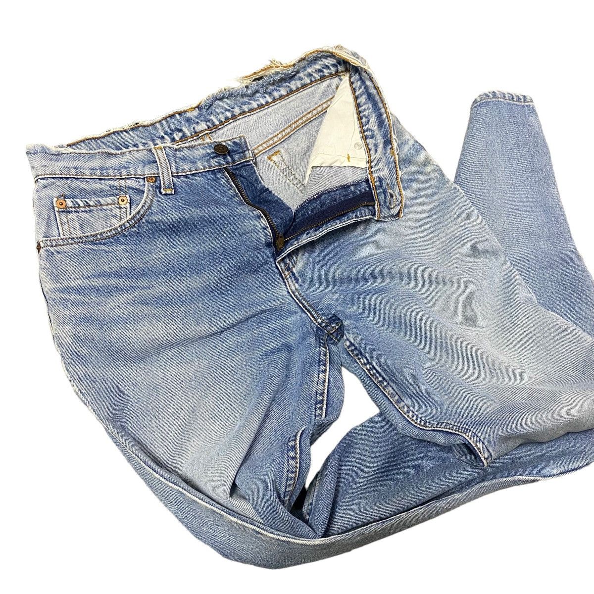 Levi's Vintage Levis 505 Distressed LightWash Jeans 31x30 Size US 31 - 2 Thumbnail