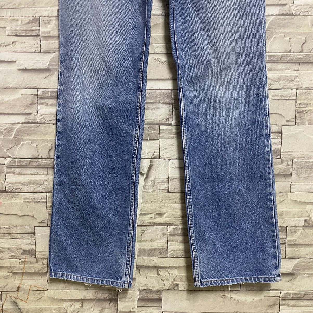 Levi's Vintage Levis 505 Distressed LightWash Jeans 31x30 Size US 31 - 6 Thumbnail