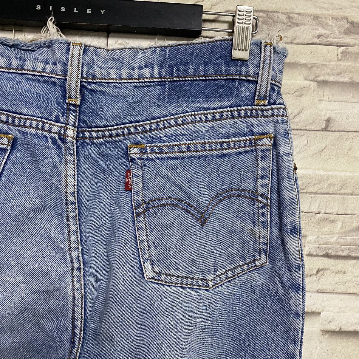 Levi's Vintage Levis 505 Distressed LightWash Jeans 31x30 Size US 31 - 12 Thumbnail
