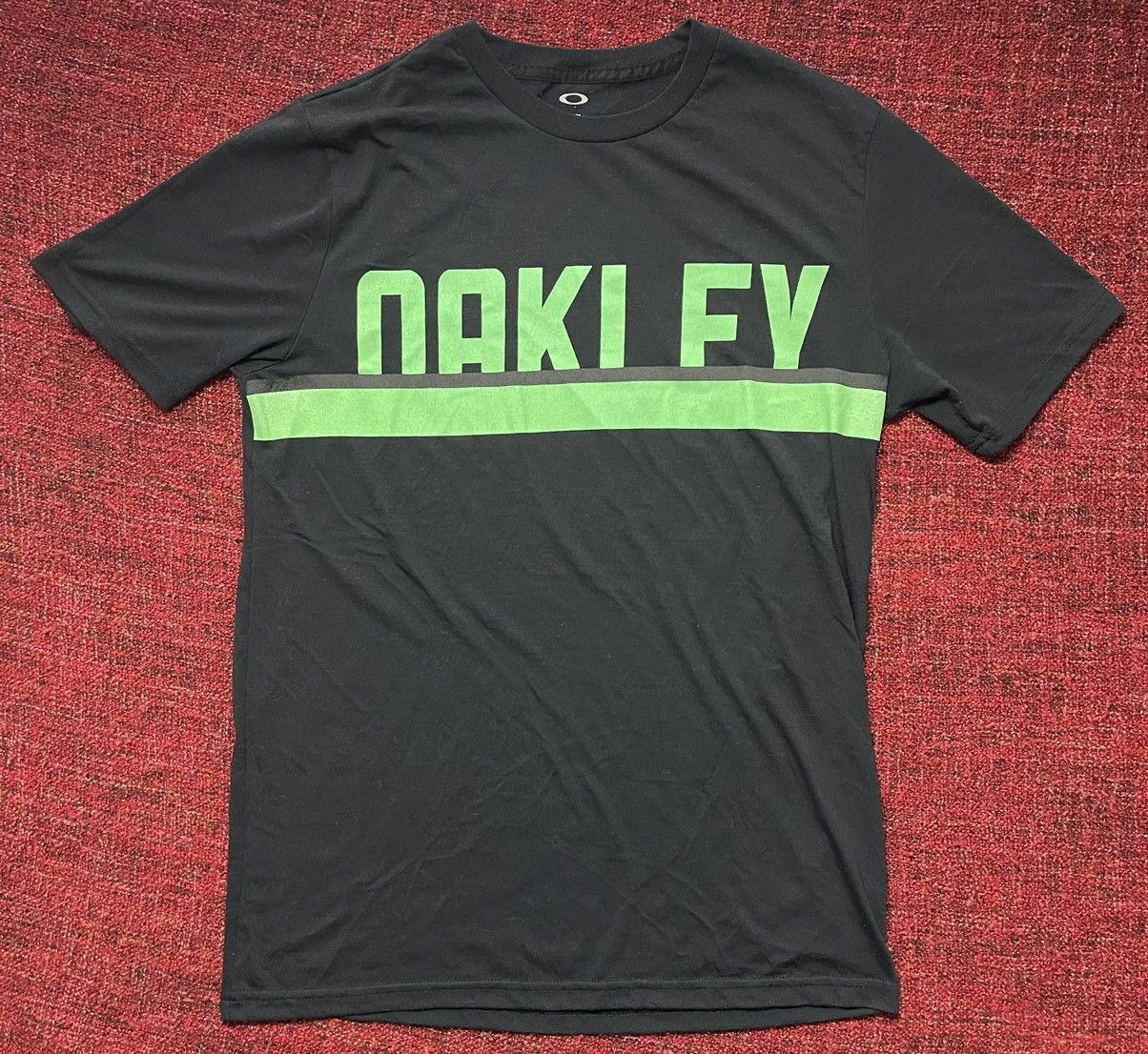 Designer × Oakley Oakley neon green reflective logo gorpcore style t-shirt Size US M / EU 48-50 / 2 - 1 Thumbnail