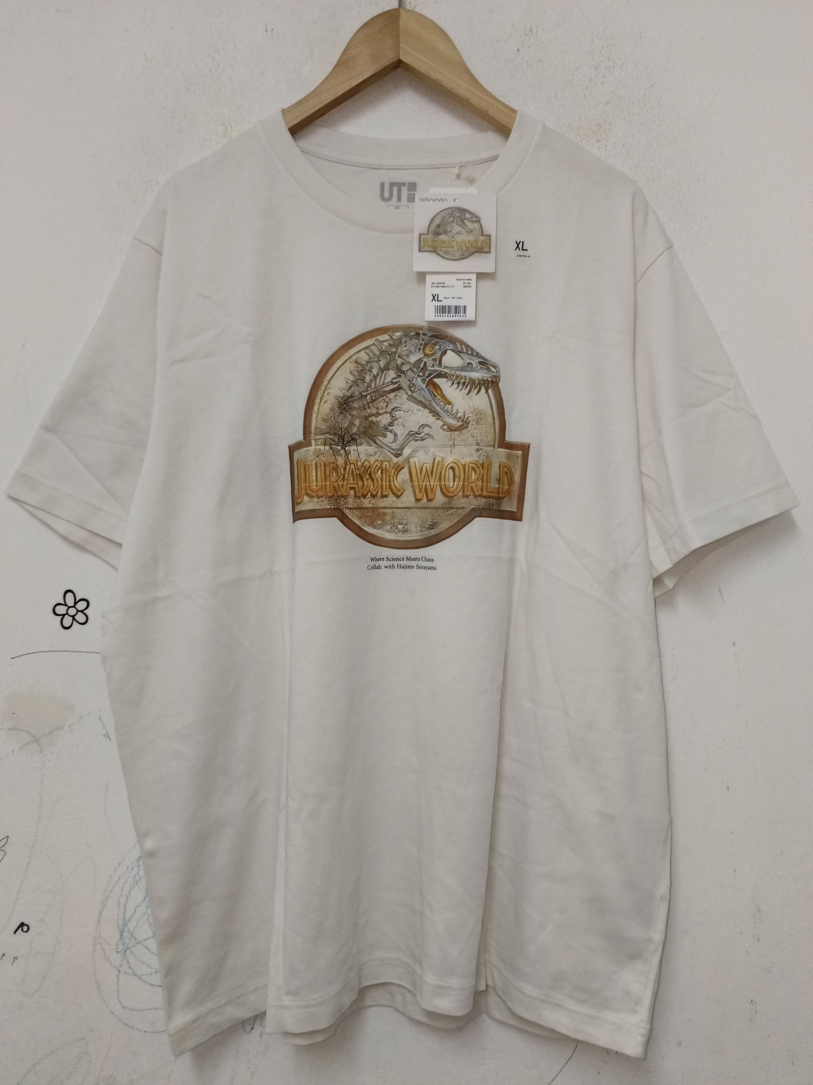 Club Sorayama Rare Uniqlo x Hajime Sorayama Jurassic World Tshir5 Size US XL / EU 56 / 4 - 2 Thumbnail
