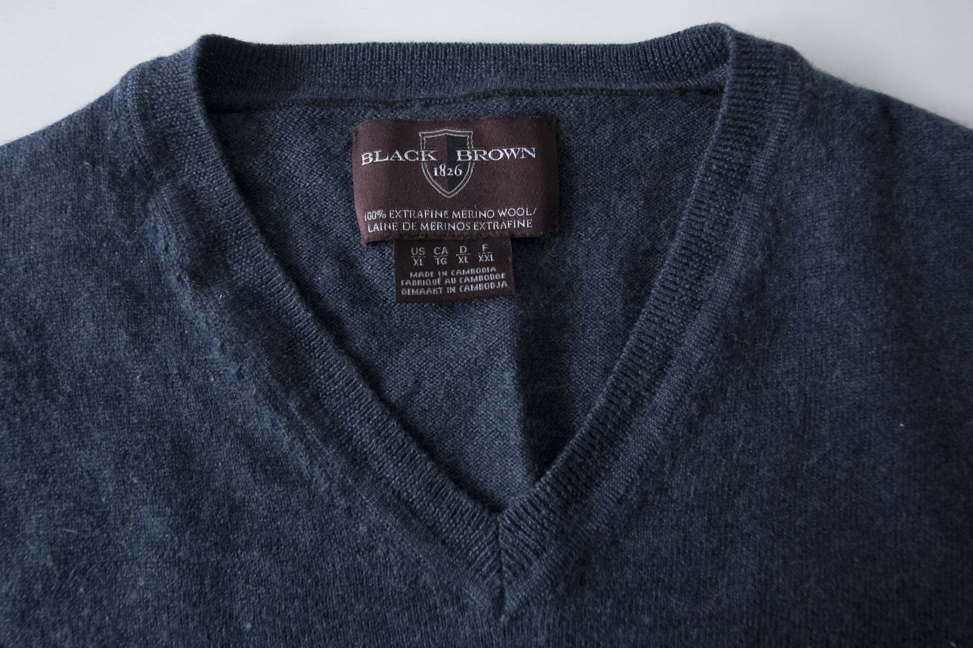 Black Brown 1826 2Ply 100% store Cashmere Men’s Sweater V Neck New Without Tags XXL