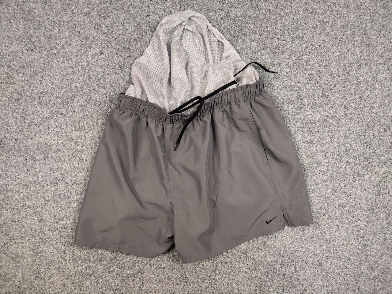 Nike Vintage Nike Shorts Logo swoosh casual Y2K Streetwear Size US 36 / EU 52 - 13 Thumbnail