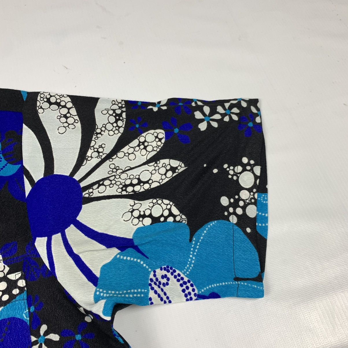 Vintage Vintage Hawaiian Flowers And Flora Design Tshirt Size US L / EU 52-54 / 3 - 5 Thumbnail
