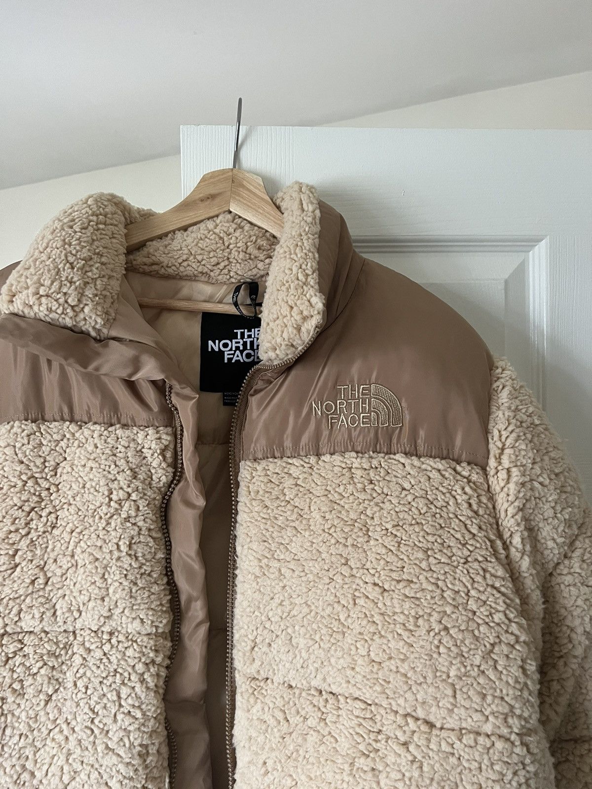 The North Face north face sherpa nuptse jacket bleached sand