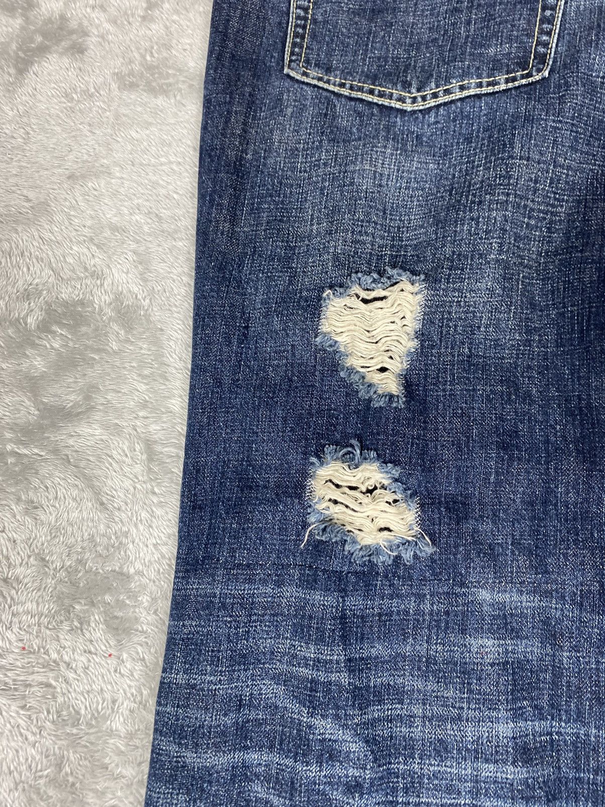 Montage Montage Distressed Denim Jeans. S0217 Size US 36 / EU 52 - 14 Thumbnail