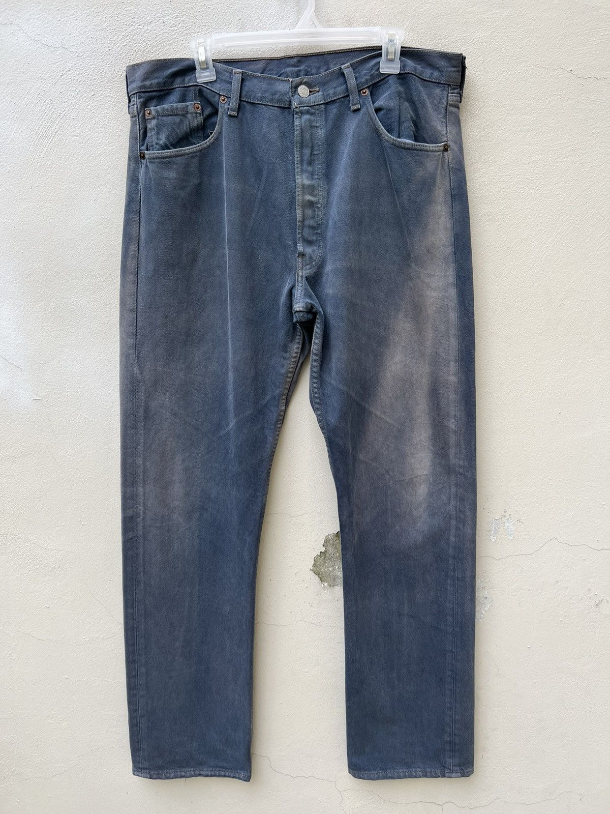 Levi's Vintage 1998 Levi’s 501 Made in Usa Sun Faded Denim Jeans Size US 37 - 6 Thumbnail