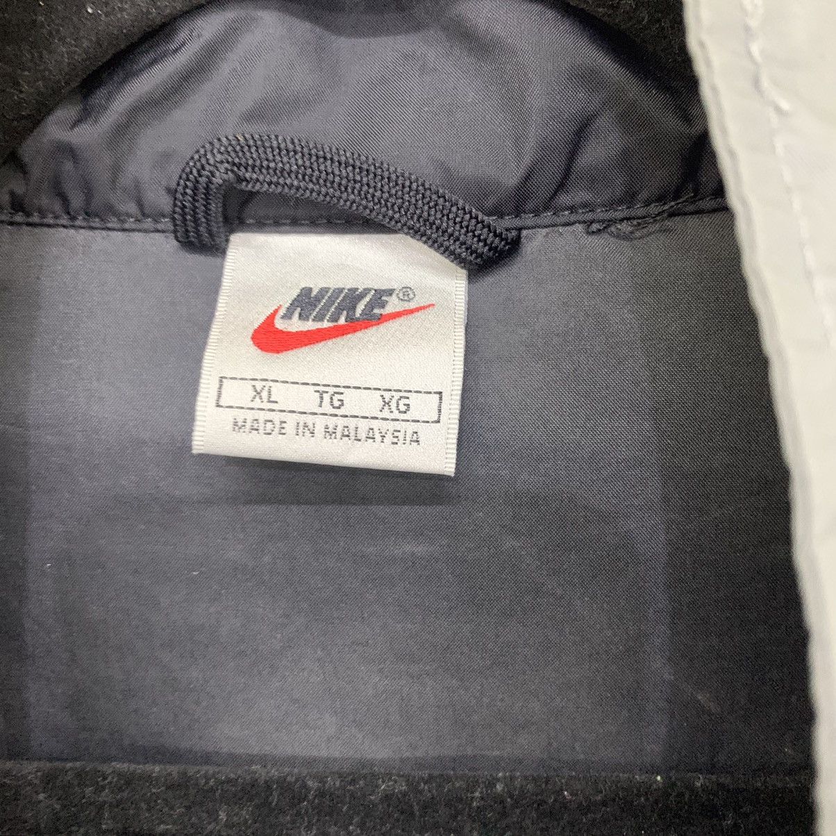 Nike Steals🔥🔥 Nike Light Jacket Size US XL / EU 56 / 4 - 10 Thumbnail
