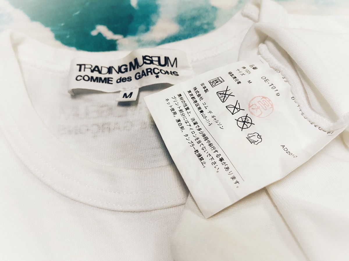 Comme des Garcons AD2010 Comme Des Garçons Trading Museum “SIX” Shirt Size US M / EU 48-50 / 2 - 10 Thumbnail