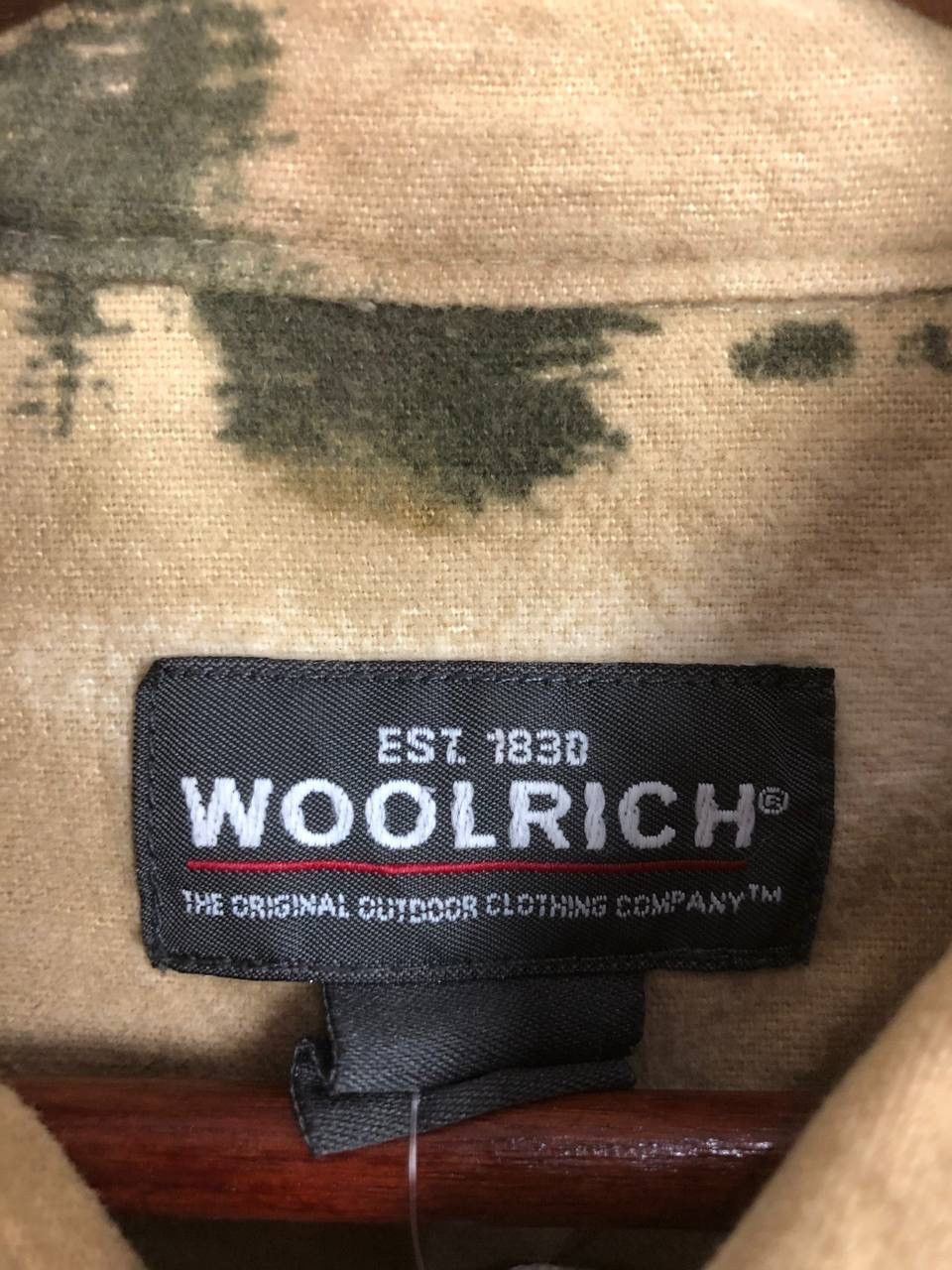Woolrich Woolen Mills VINTAGE Woolrich Woolen SHIRT Forest Graffiti Size US XL / EU 56 / 4 - 6 Thumbnail