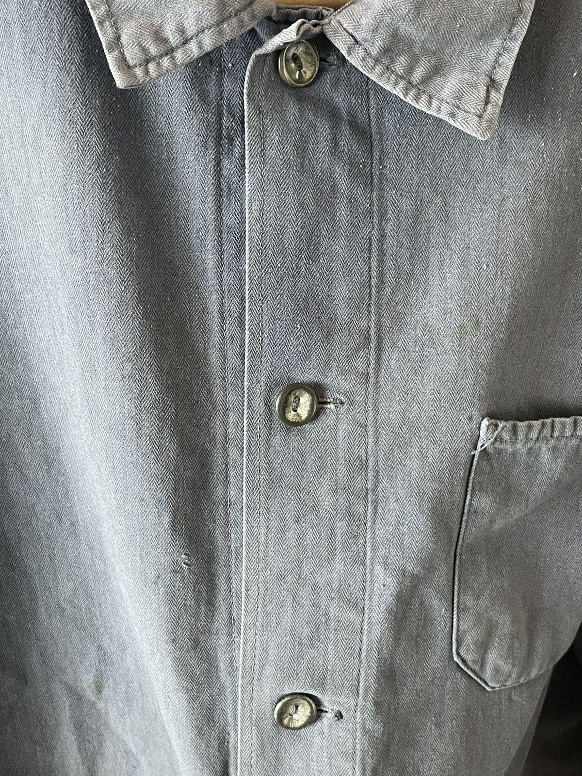 Vintage 1960’s Aged Herringbone Twill French Work Jacket Size US L / EU 52-54 / 3 - 4 Thumbnail