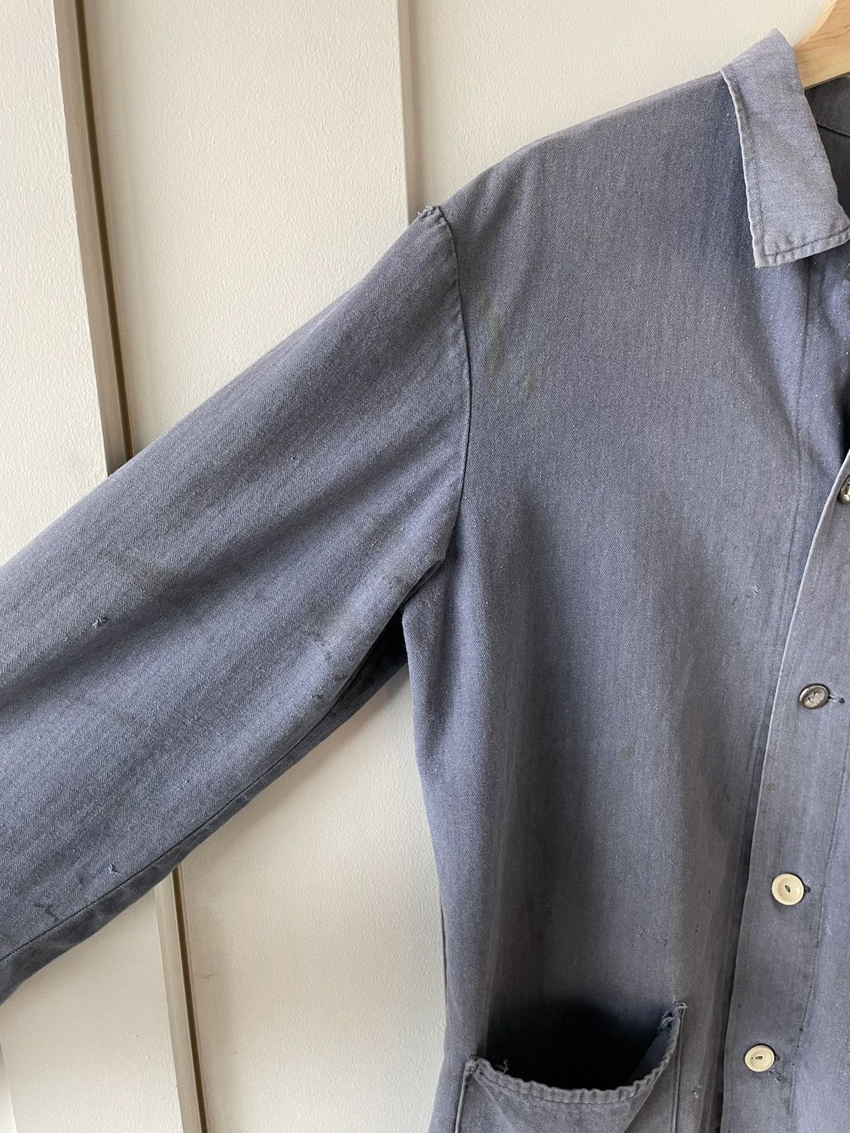 Vintage 1960’s Aged Herringbone Twill French Work Jacket Size US L / EU 52-54 / 3 - 12 Thumbnail