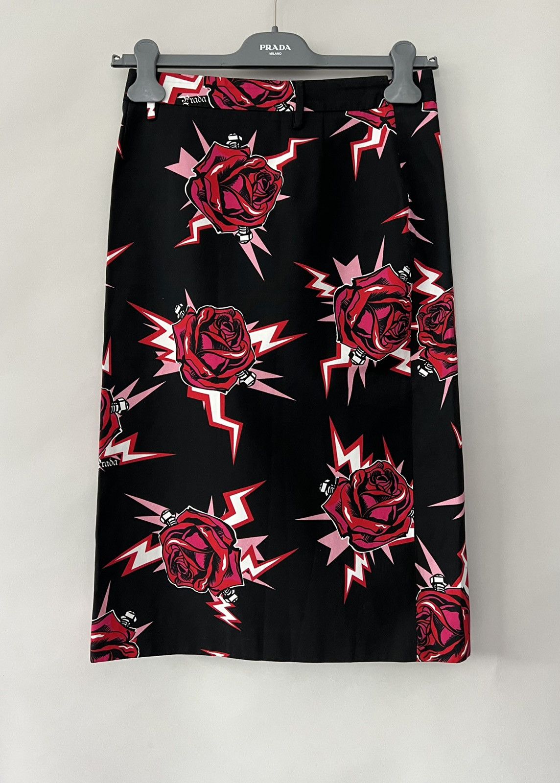 Prada 2018 Collection Roze Flower Black Knee-length Silk