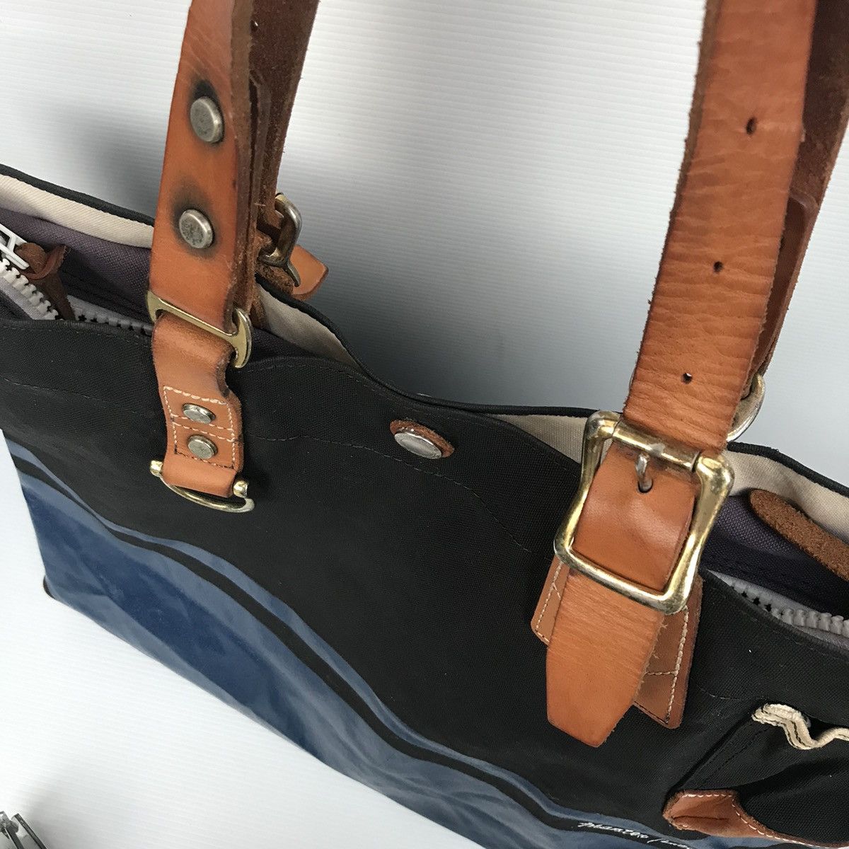 MasterPiece 🔥RARE🔥Masterpiece MSPC Japan Leather mix canvas Tote bag Size ONE SIZE - 5 Thumbnail