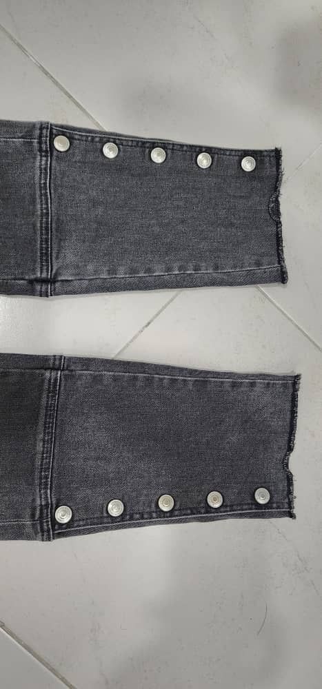 Undercover × Uniqlo UNIQLO X UNDERCOVER DENIM BUTTONS Size US 32 / EU 48 - 4 Thumbnail
