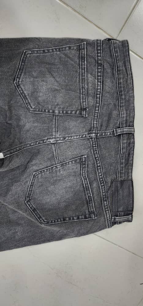 Undercover × Uniqlo UNIQLO X UNDERCOVER DENIM BUTTONS Size US 32 / EU 48 - 5 Thumbnail