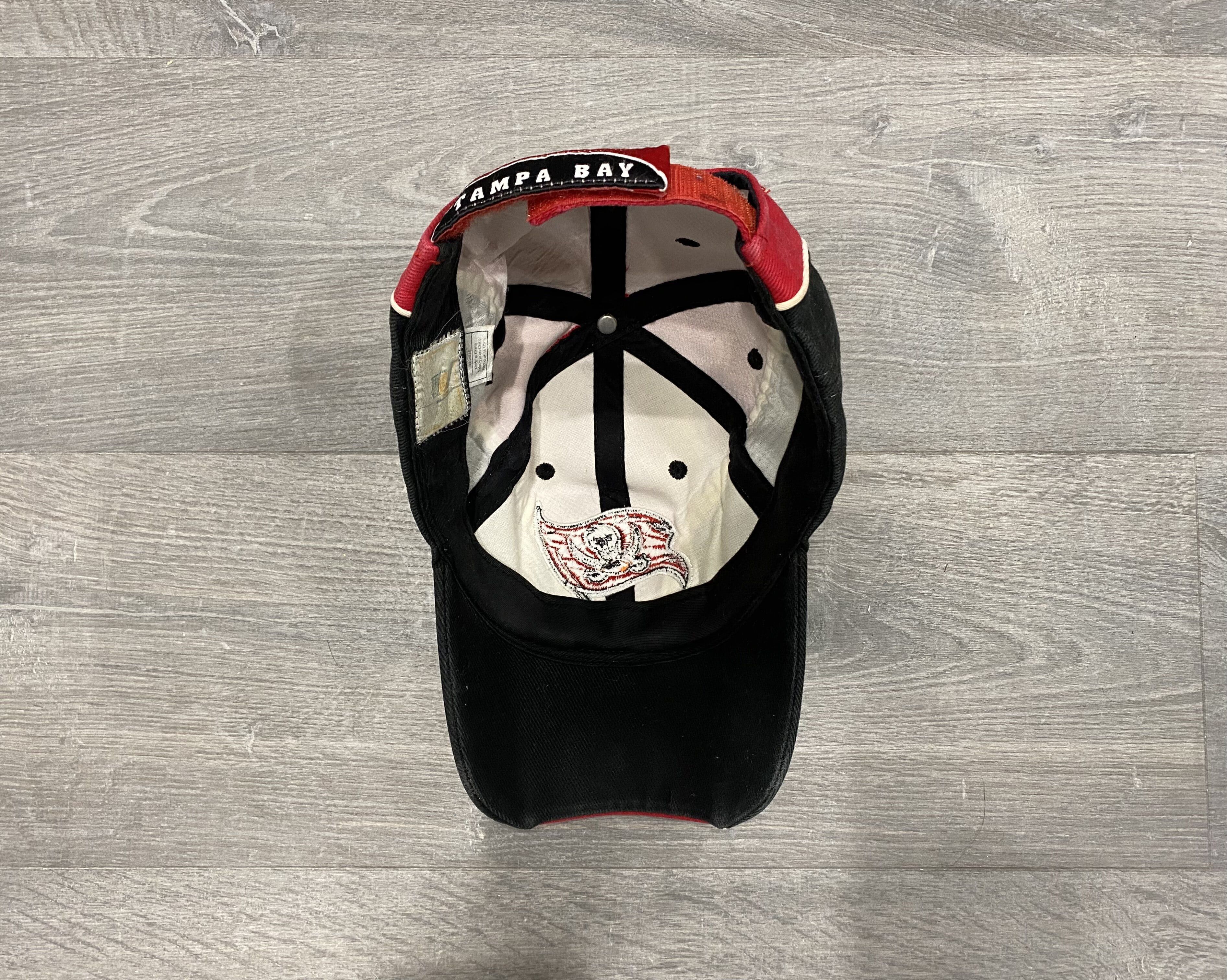 NFL Buccaneers Tampa Bay Vintage Cap Hat NFL Size ONE SIZE - 7 Thumbnail