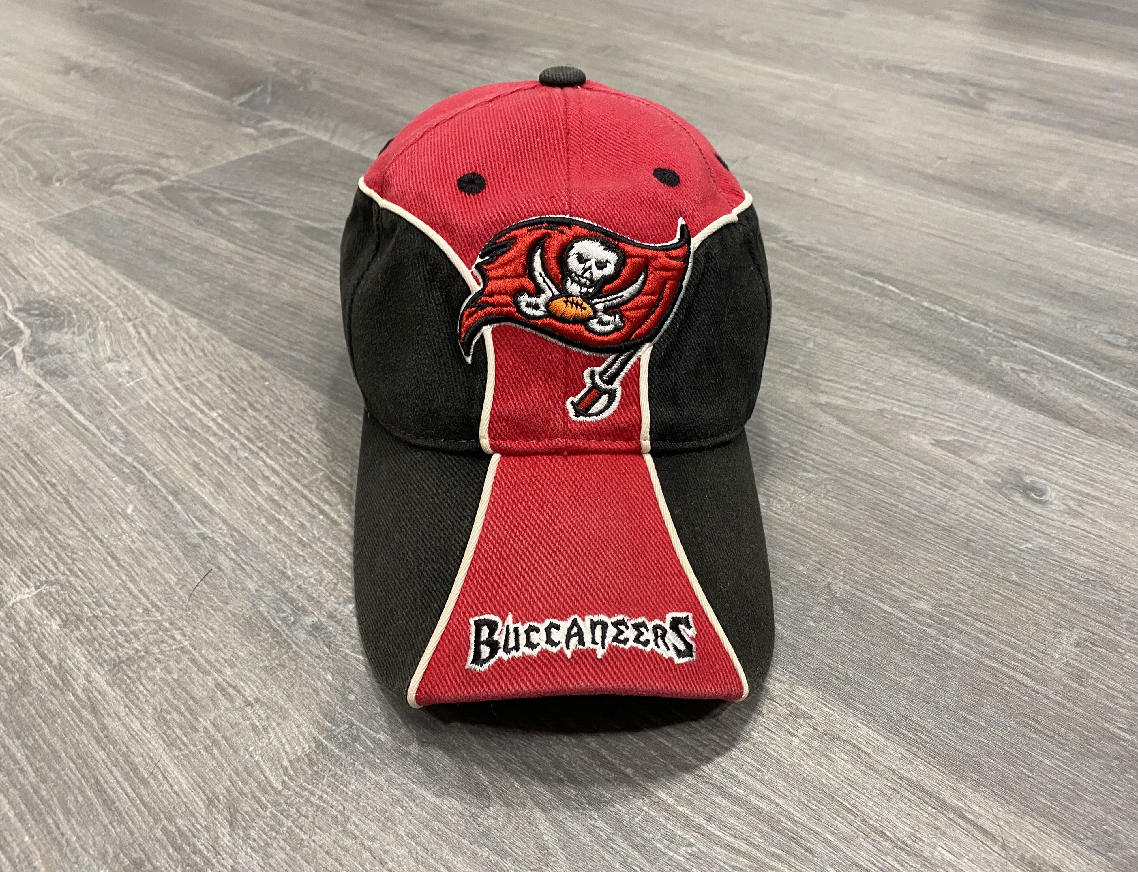 NFL Buccaneers Tampa Bay Vintage Cap Hat NFL Size ONE SIZE - 2 Thumbnail