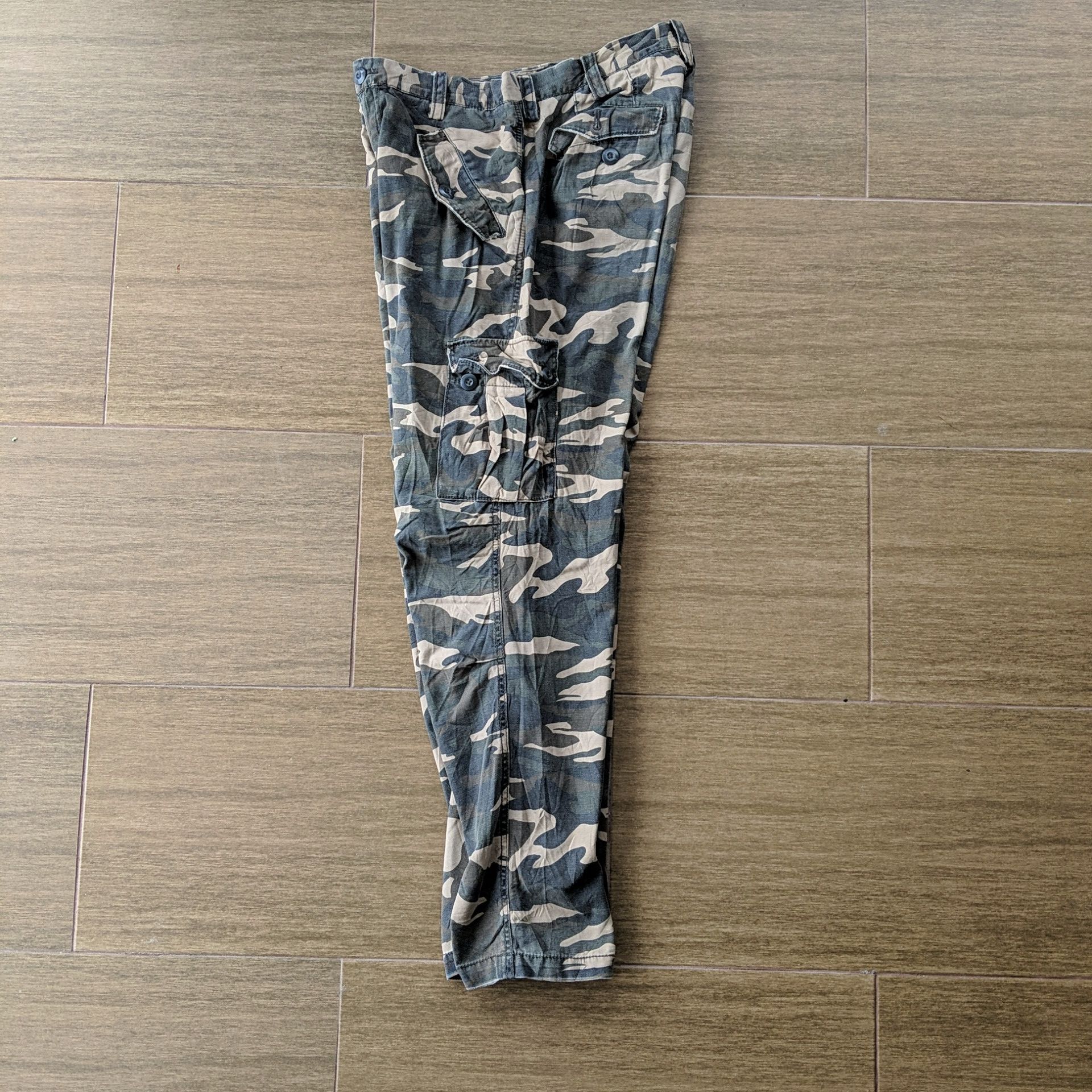 Japanese Brand W34 Vintage Takeo Kikuchi Camo Tactical Cargo Pants Size US 34 / EU 50 - 14 Thumbnail