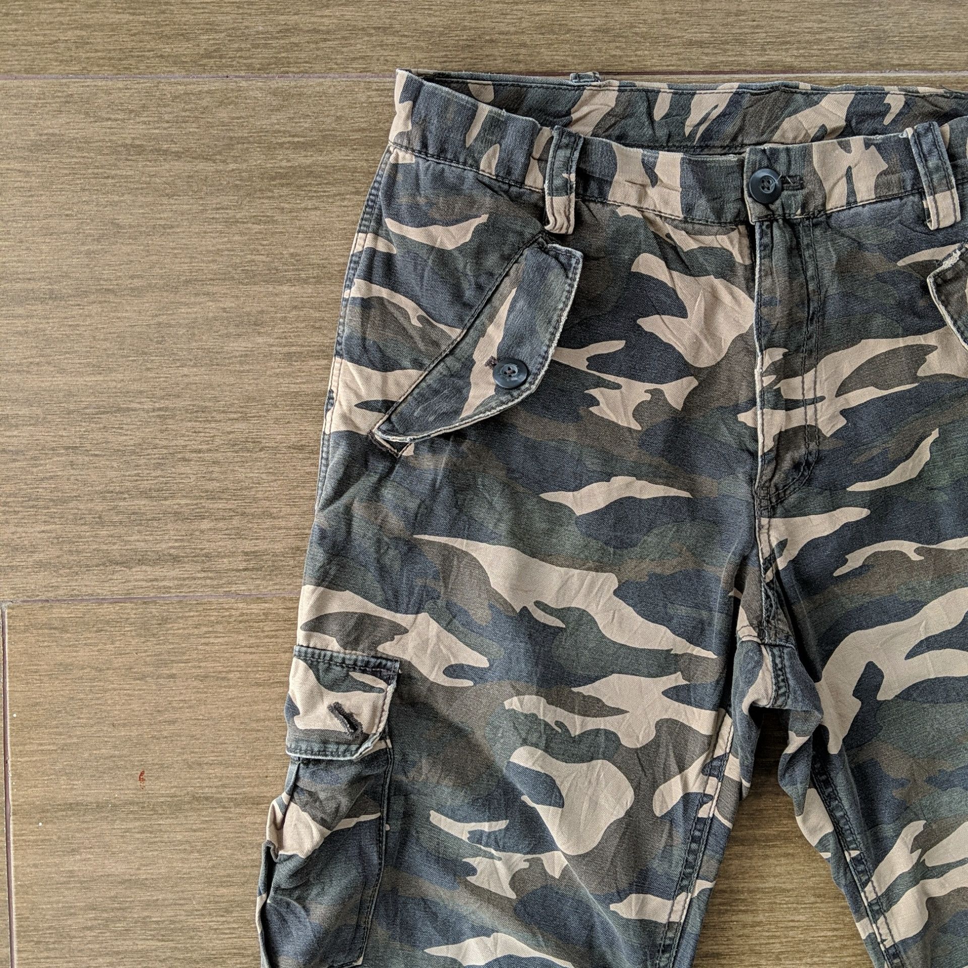 Japanese Brand W34 Vintage Takeo Kikuchi Camo Tactical Cargo Pants Size US 34 / EU 50 - 3 Thumbnail