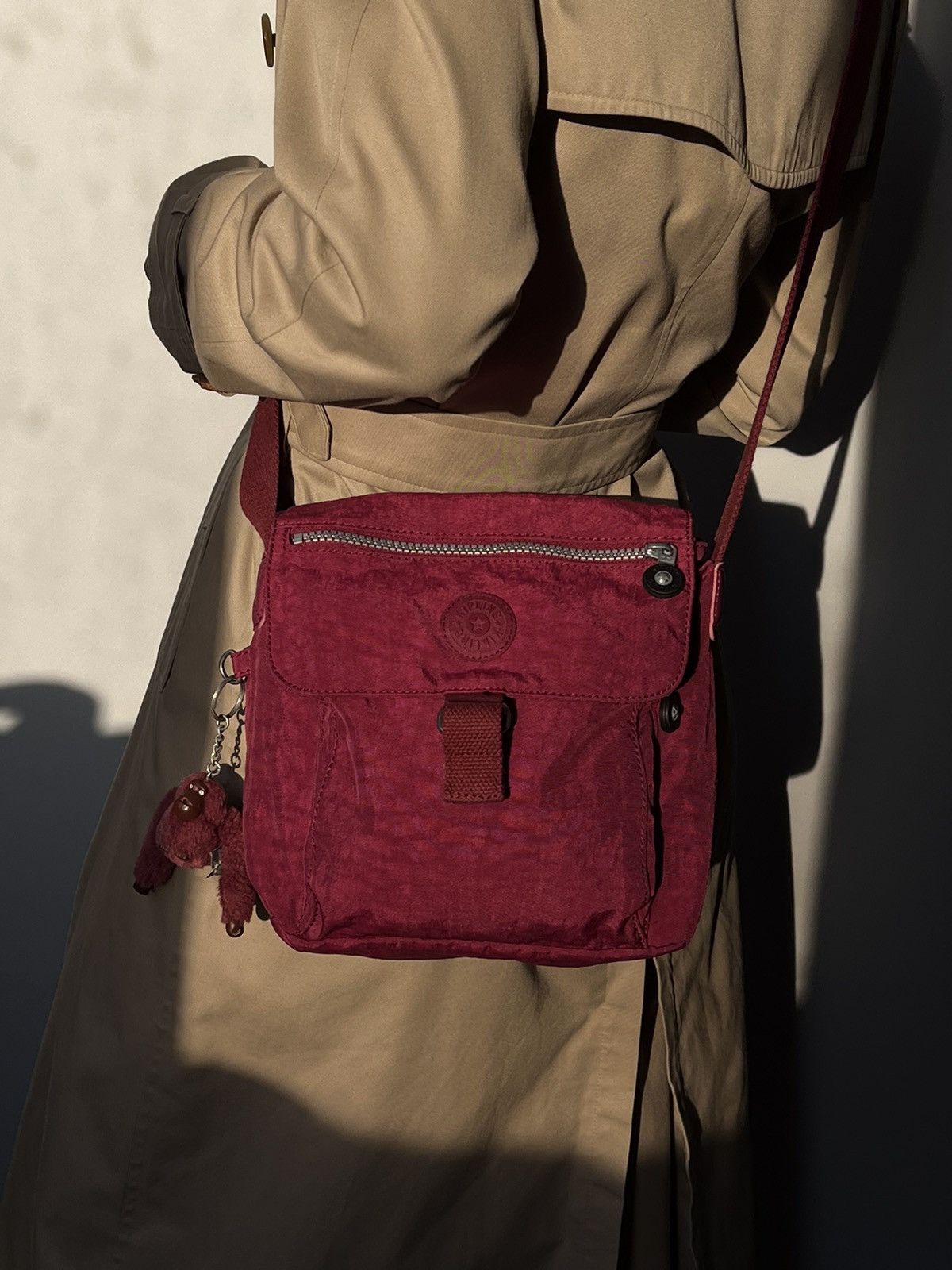 Japanese Brand × Vintage Kipling Crossbody Bag Pink Monkey Luna Size ONE SIZE - 2 Thumbnail