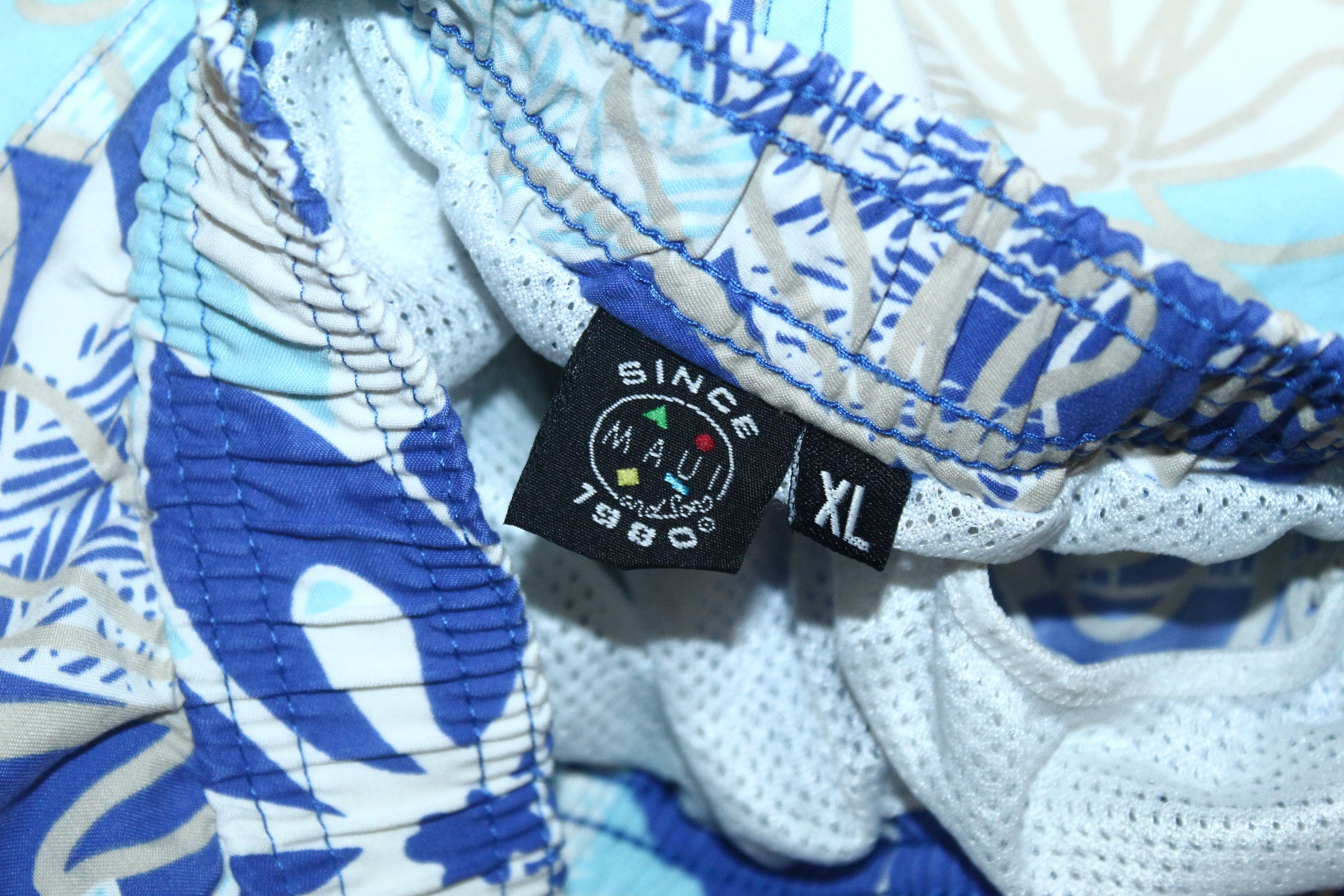 Maui and Sons VTG🔥90's Maui & Sons Hawaiian Floral Print Surfboard shorts Size US 38 / EU 54 - 2 Thumbnail