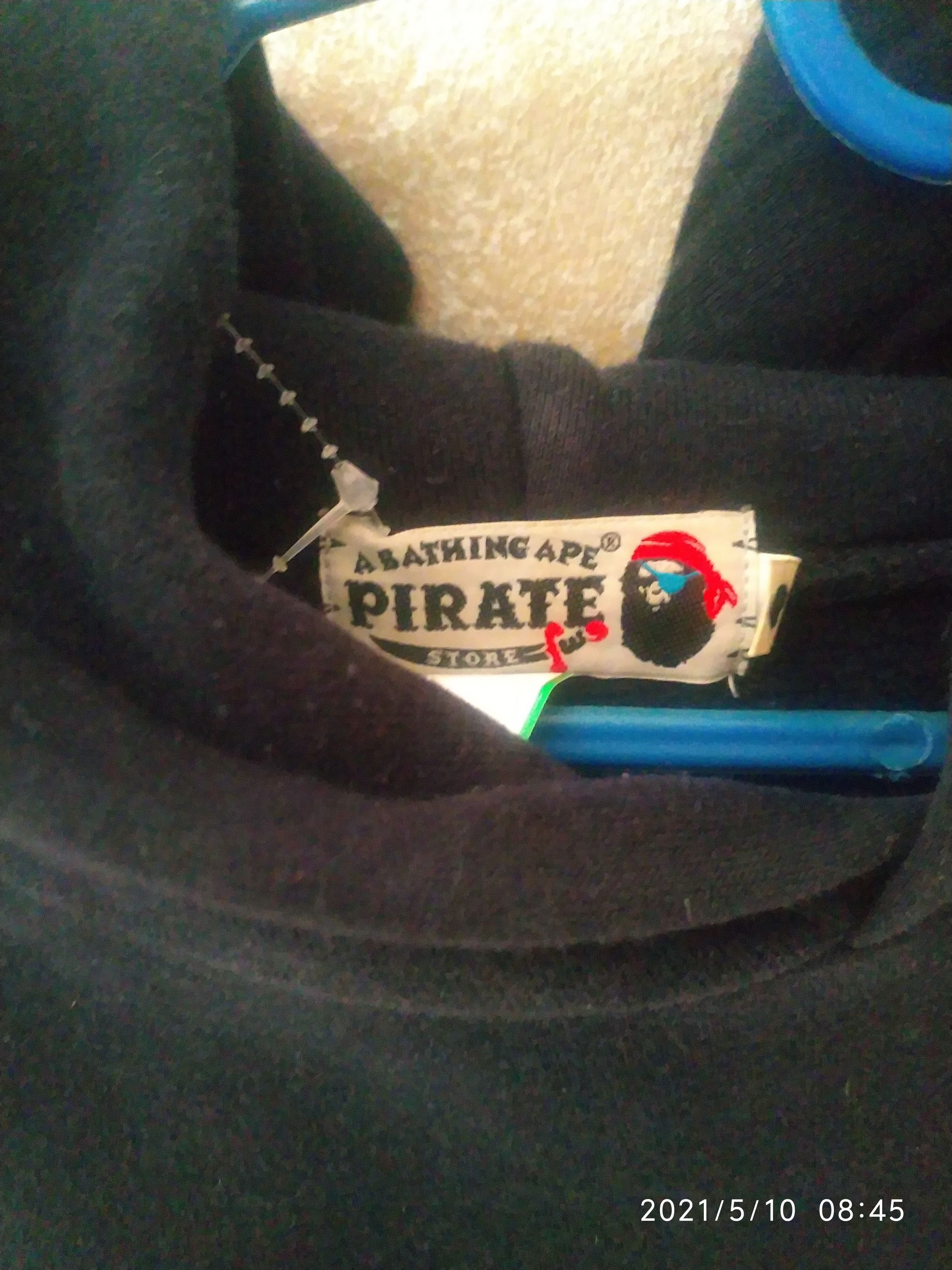 Bape A bathing ape pirate big logo hoodie Size US L / EU 52-54 / 3 - 5 Thumbnail