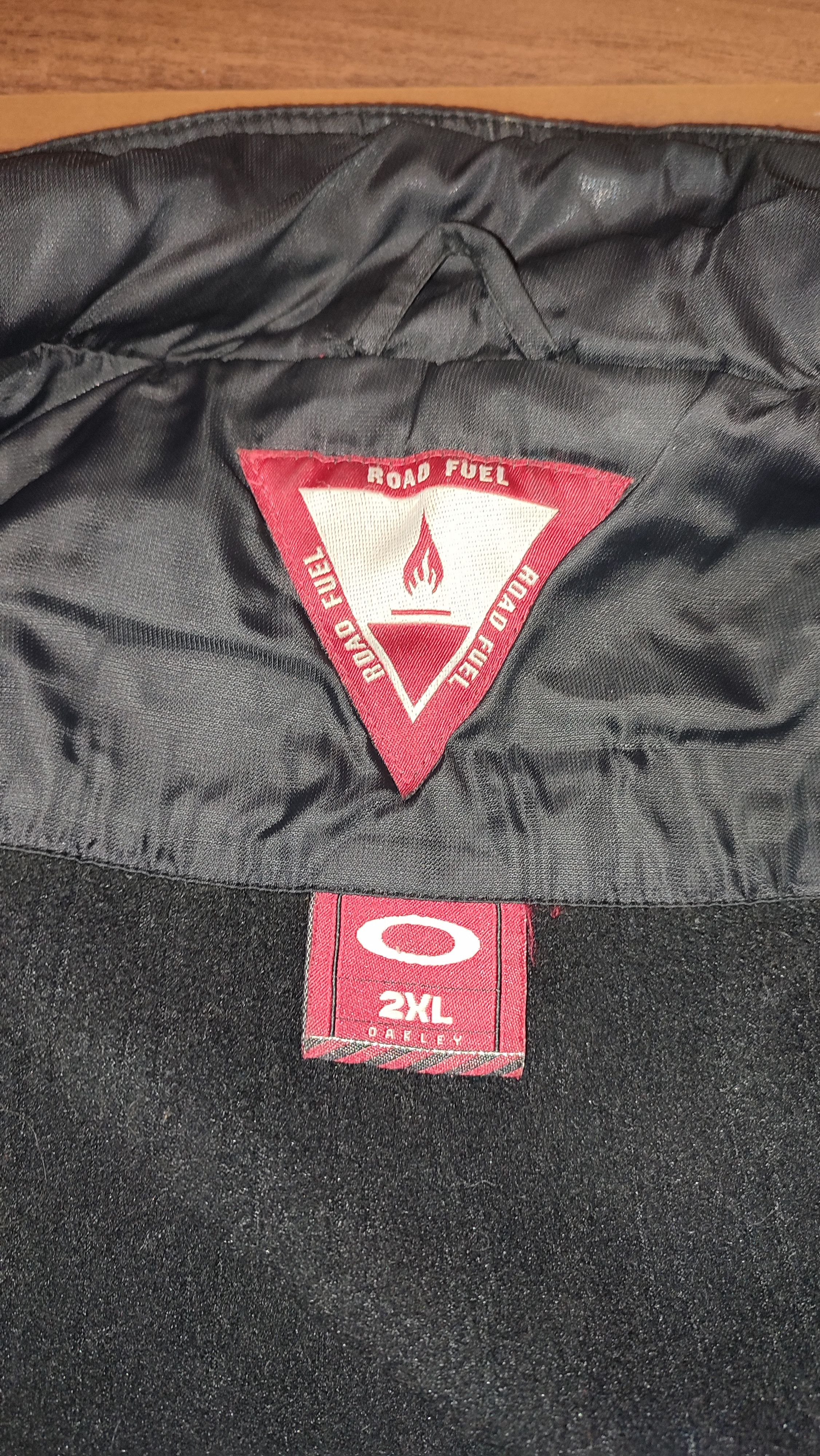 Oakley Vintage Oakley jacket black XL size Size US L / EU 52-54 / 3 - 5 Thumbnail