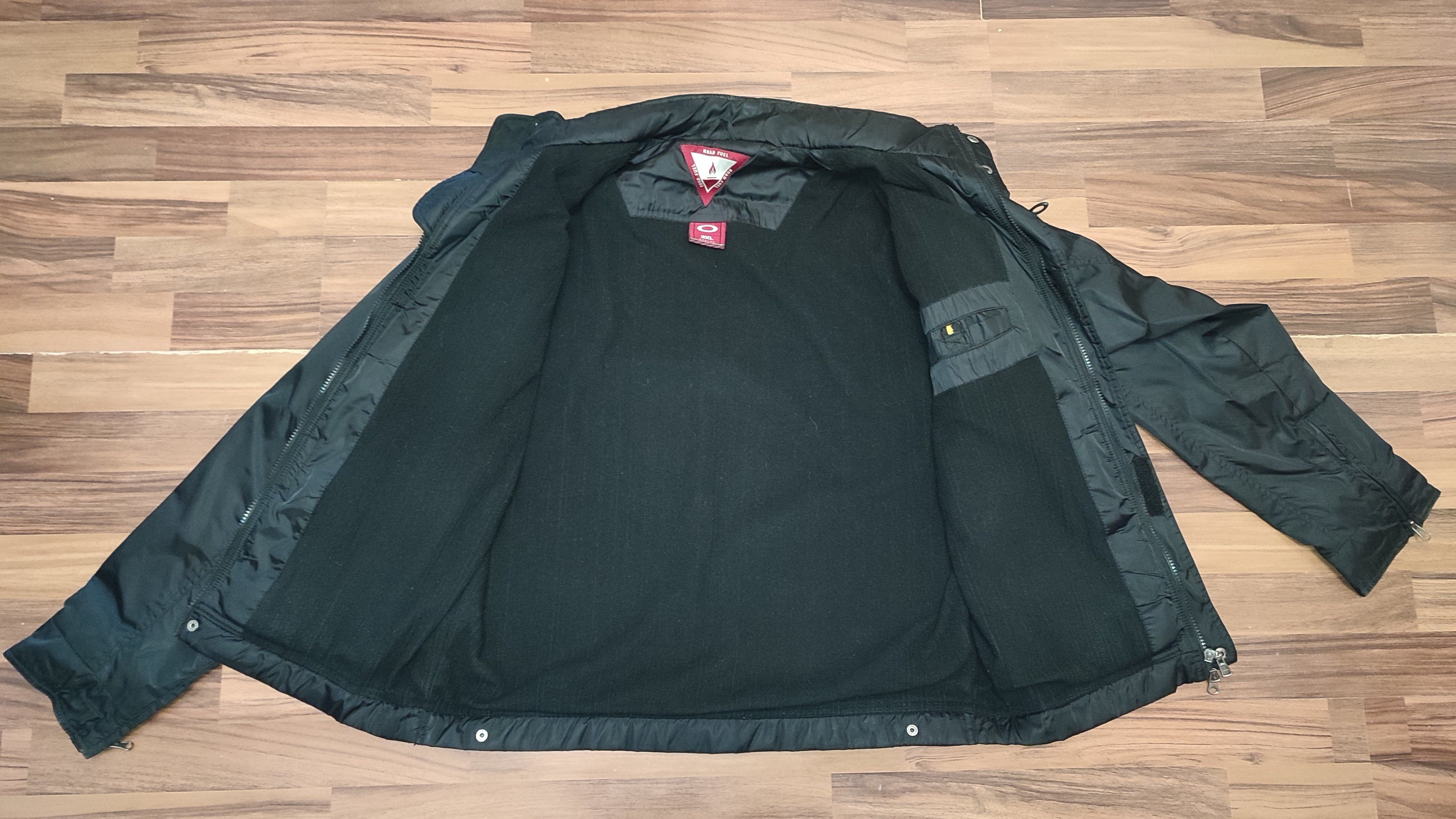 Oakley Vintage Oakley jacket black XL size Size US L / EU 52-54 / 3 - 2 Thumbnail