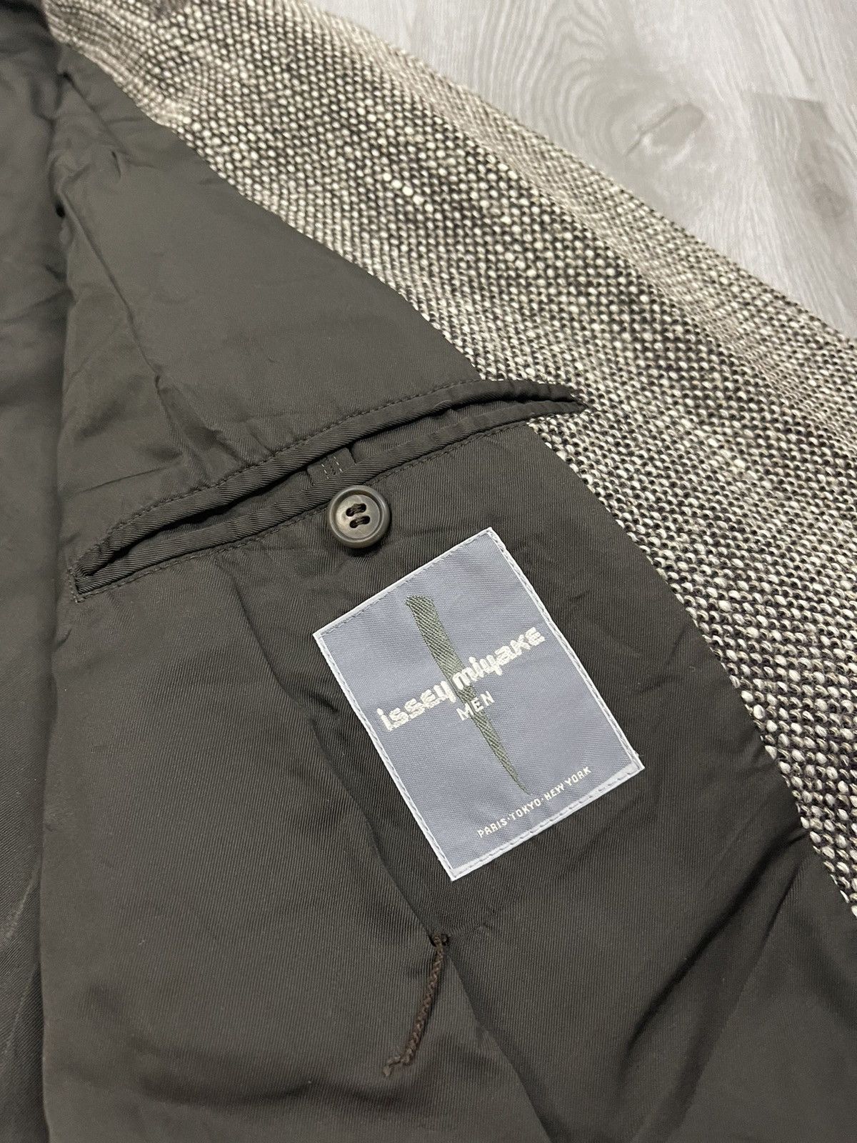 Issey Miyake 🔥🔥Issey miyake for men wool jacket/blazer/coat Size US L / EU 52-54 / 3 - 10 Thumbnail
