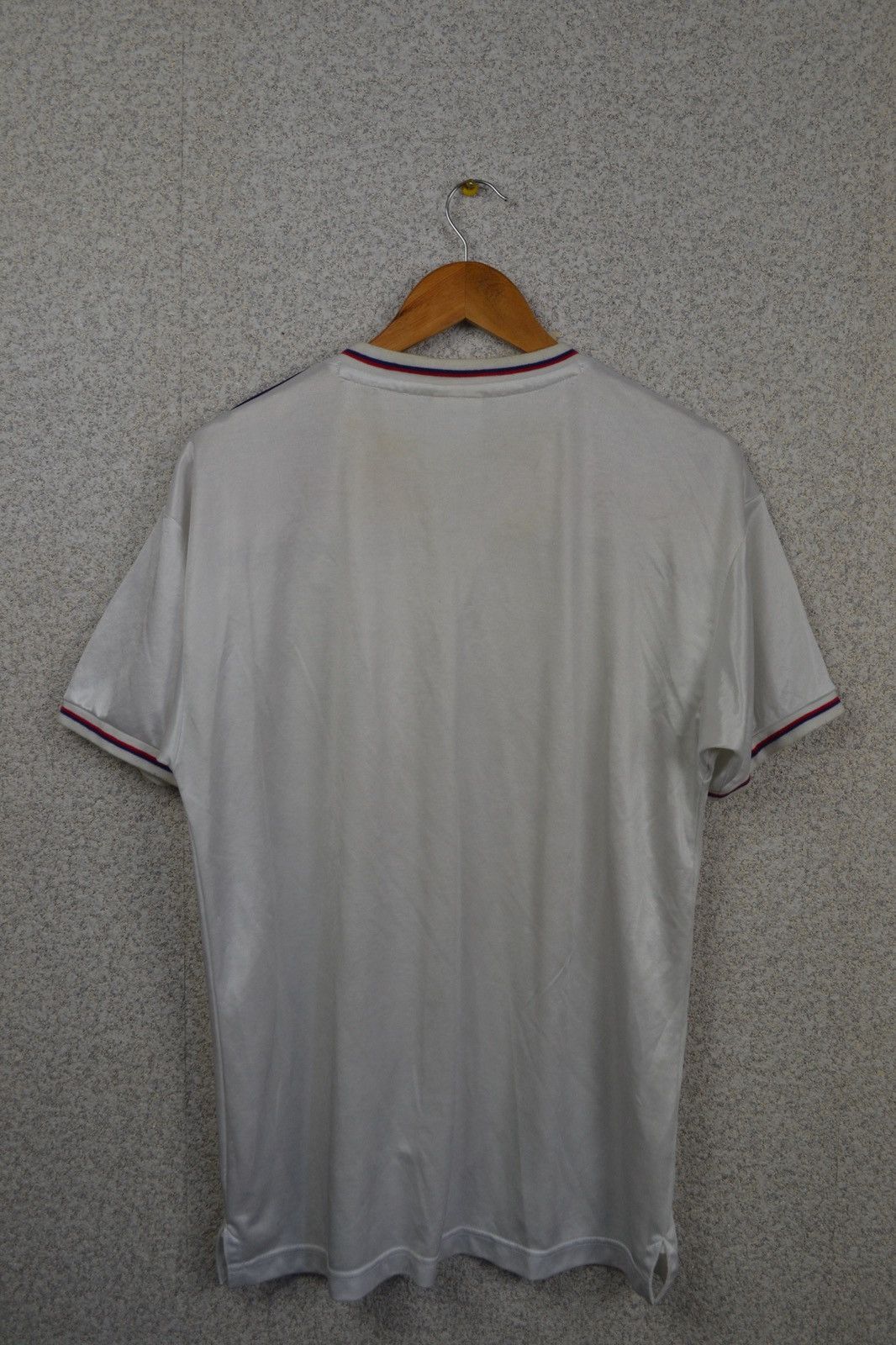Vintage England 1983 home remake score draw soccer shirt jersey Size US M / EU 48-50 / 2 - 2 Thumbnail