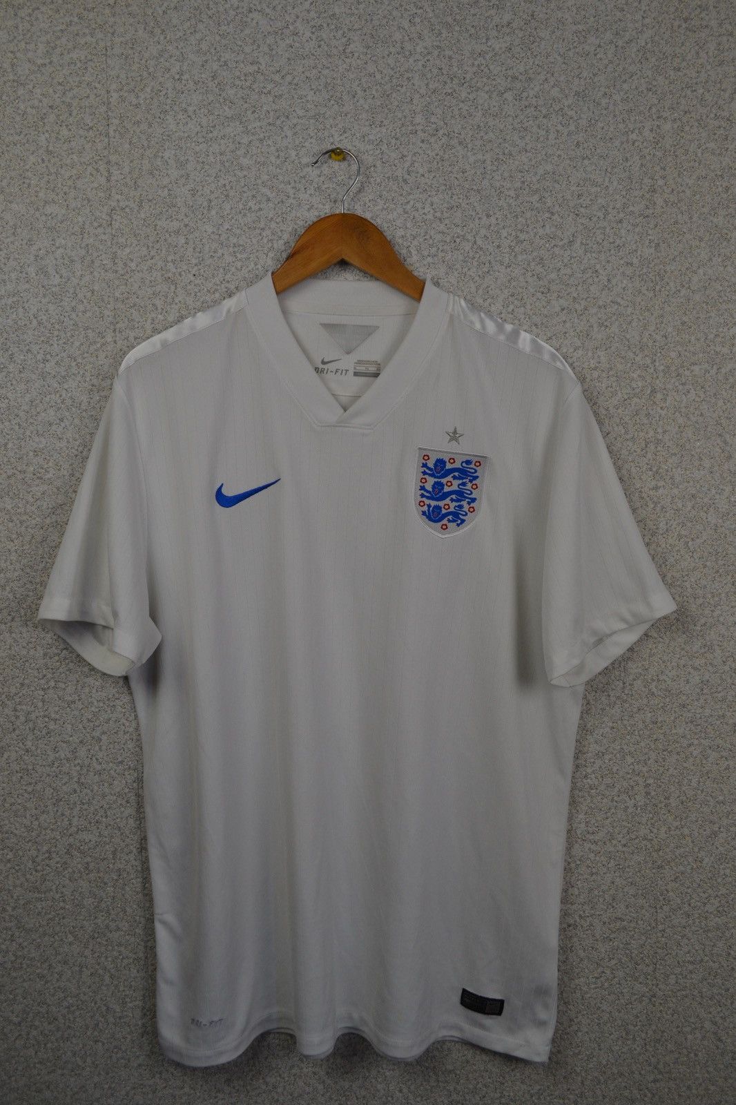 Nike England 2014 2015 home Nike soccer football shirt jersey XL Size US XL / EU 56 / 4 - 1 Thumbnail