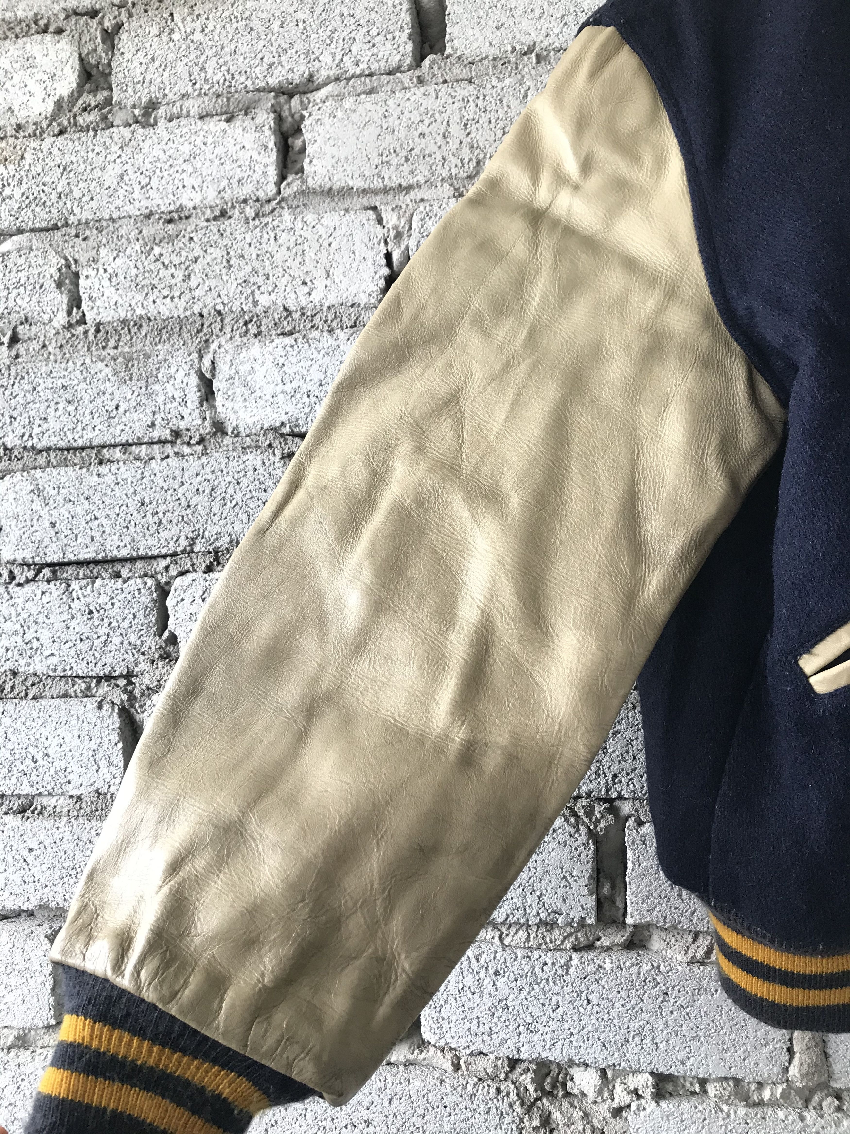 Other Vintage Golden Thread Varsity Jacket Cowhide Leather Sleeves Size US M / EU 48-50 / 2 - 4 Thumbnail