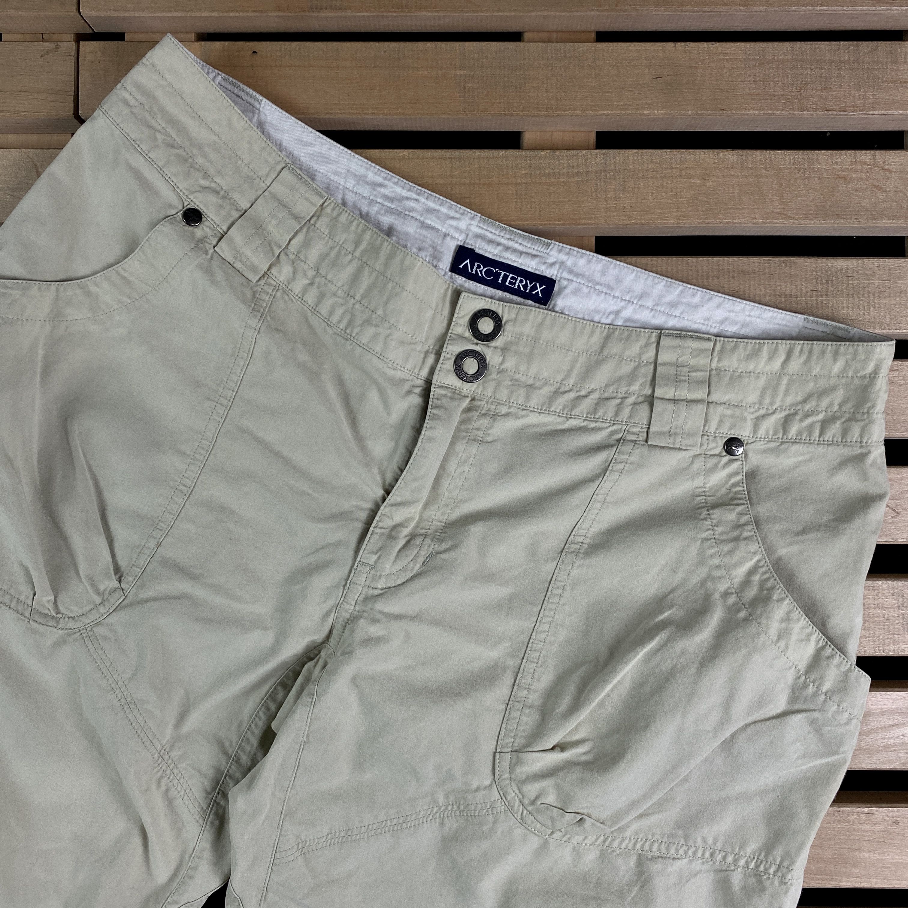 Arc'teryx Womens Shorts Bridge Arcteryx Size 10 Size 28" / US 6 / IT 42 - 2 Thumbnail