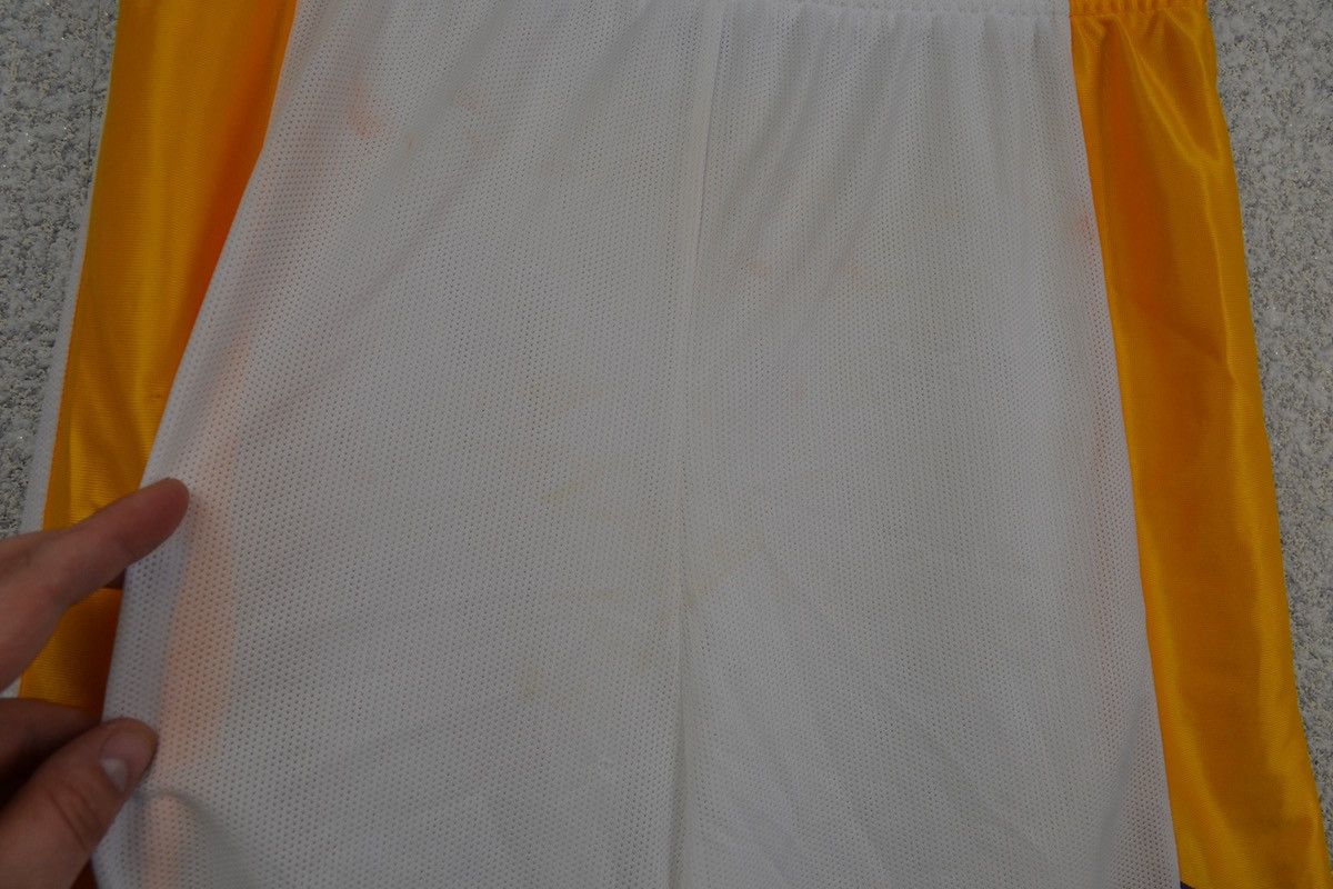 Champion Vintage LA LOS Angeles Lakers shorts champion NBA basketball Size US 32 / EU 48 - 6 Thumbnail