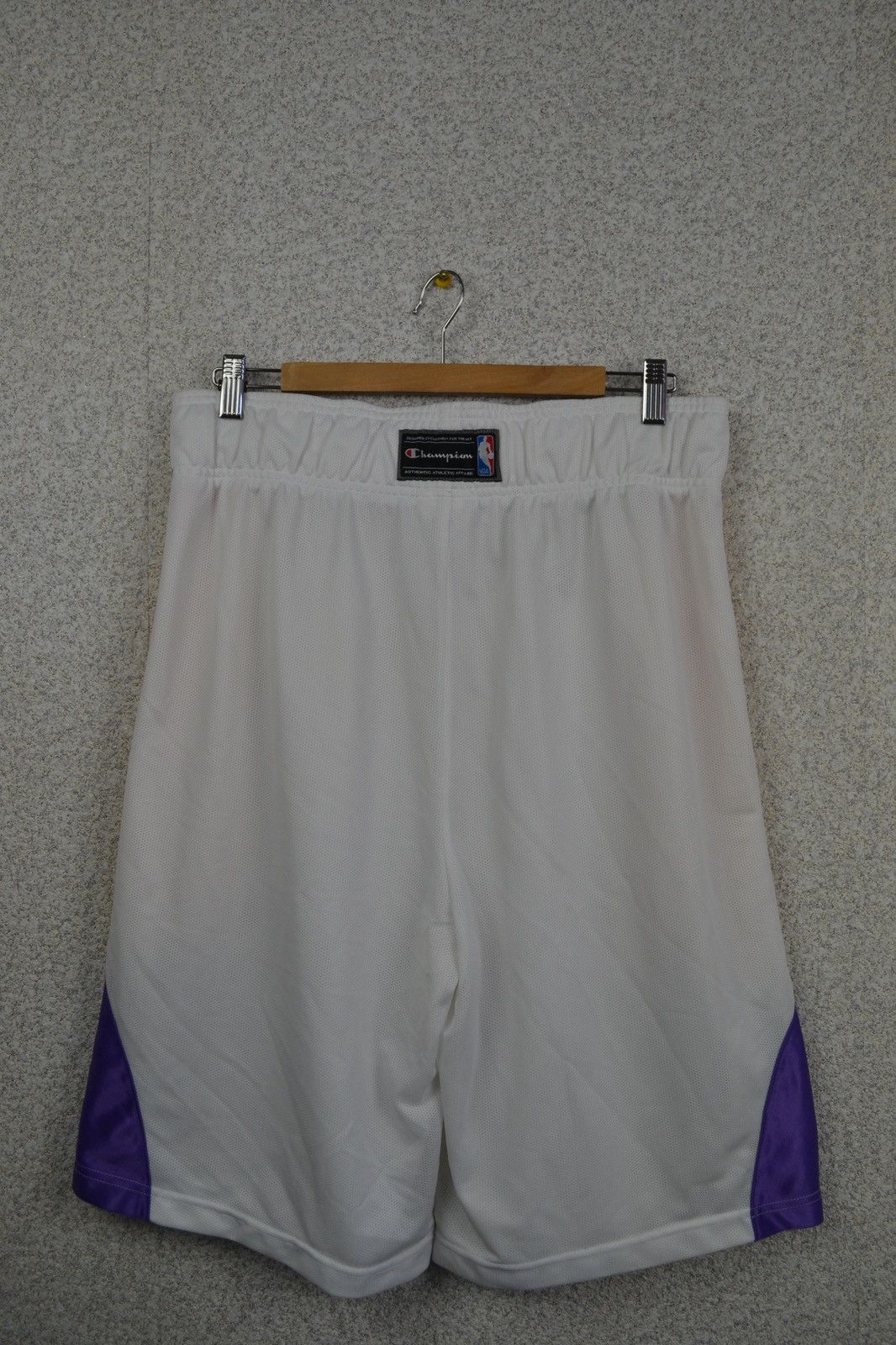 Champion Vintage LA LOS Angeles Lakers shorts champion NBA basketball Size US 32 / EU 48 - 2 Thumbnail