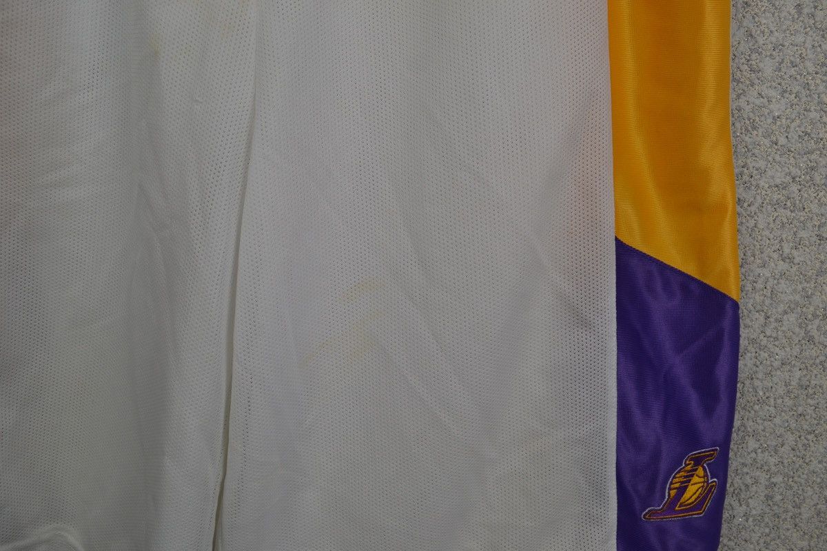 Champion Vintage LA LOS Angeles Lakers shorts champion NBA basketball Size US 32 / EU 48 - 5 Thumbnail