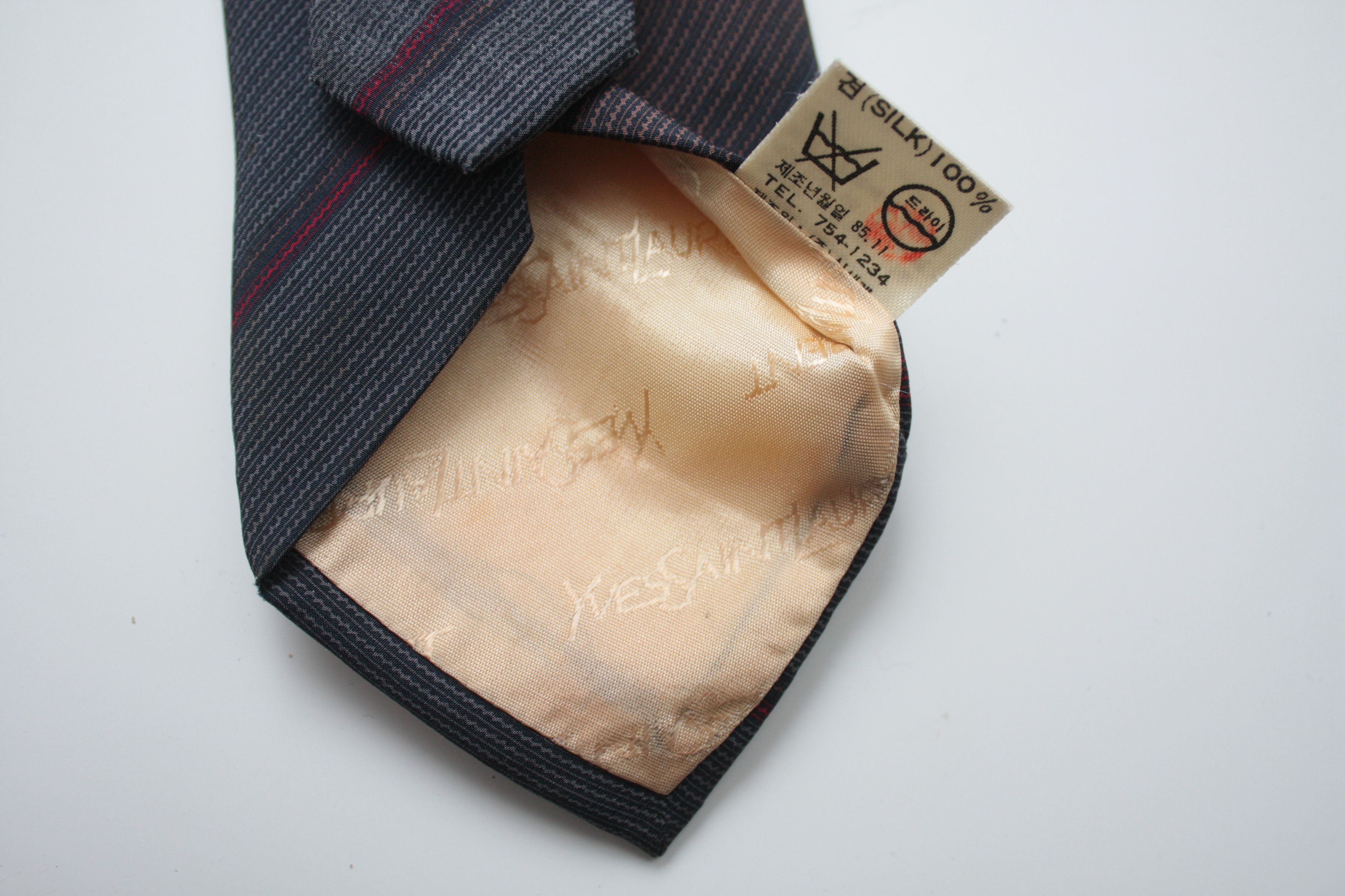 Yves Saint Laurent Yves Saint Laurent Vintage Silk Tie Size ONE SIZE - 5 Thumbnail