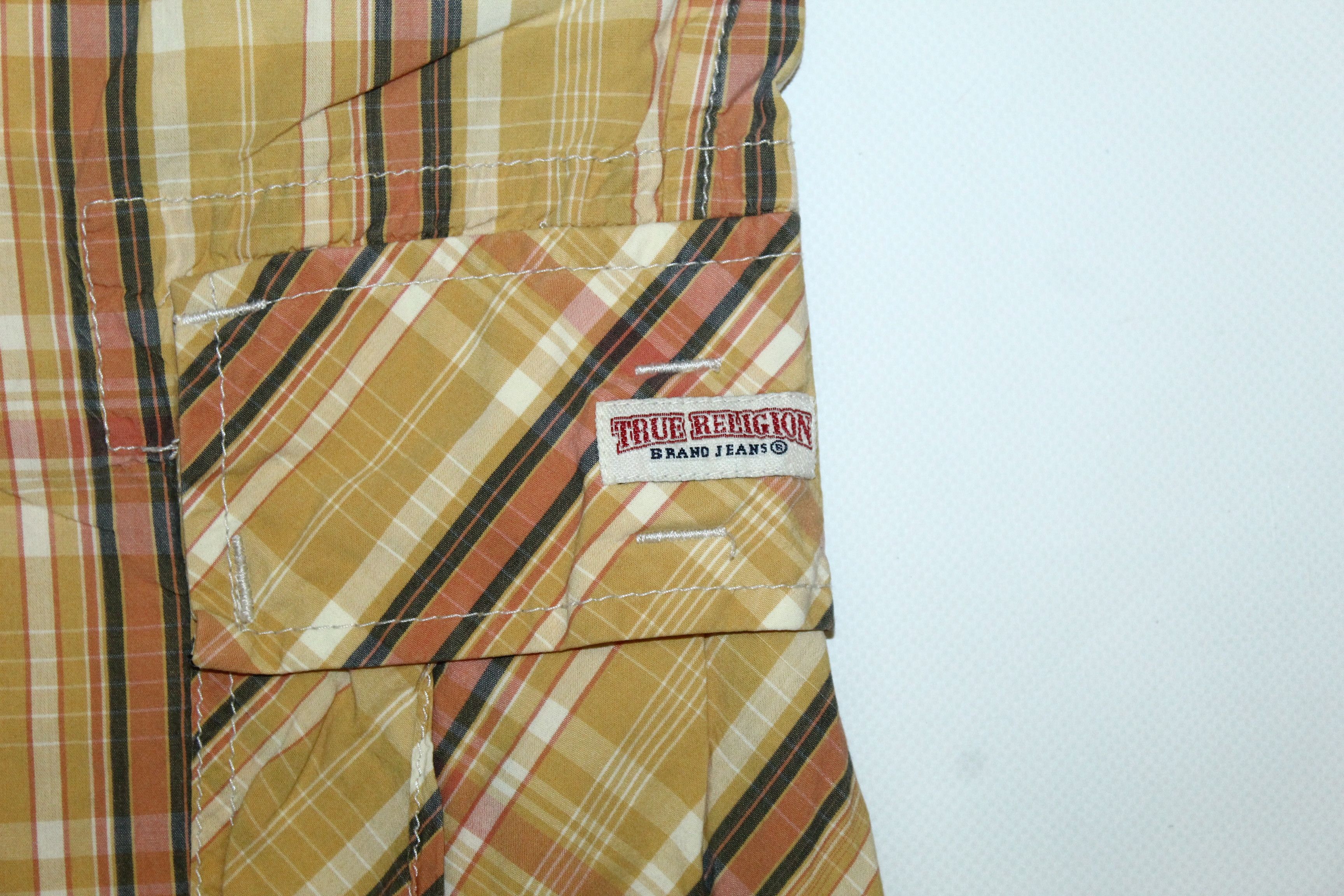 True Religion True Religion Madras Bermuda Cargo Shorts Size US 34 / EU 50 - 3 Thumbnail