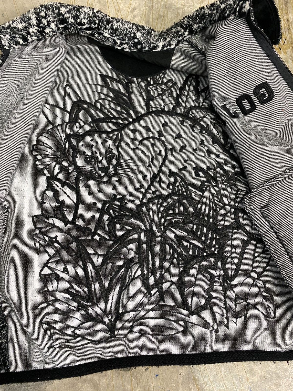 Japanese Brand 90s GOJI Japan black panther embroidered fleece Size US M / EU 48-50 / 2 - 10 Thumbnail